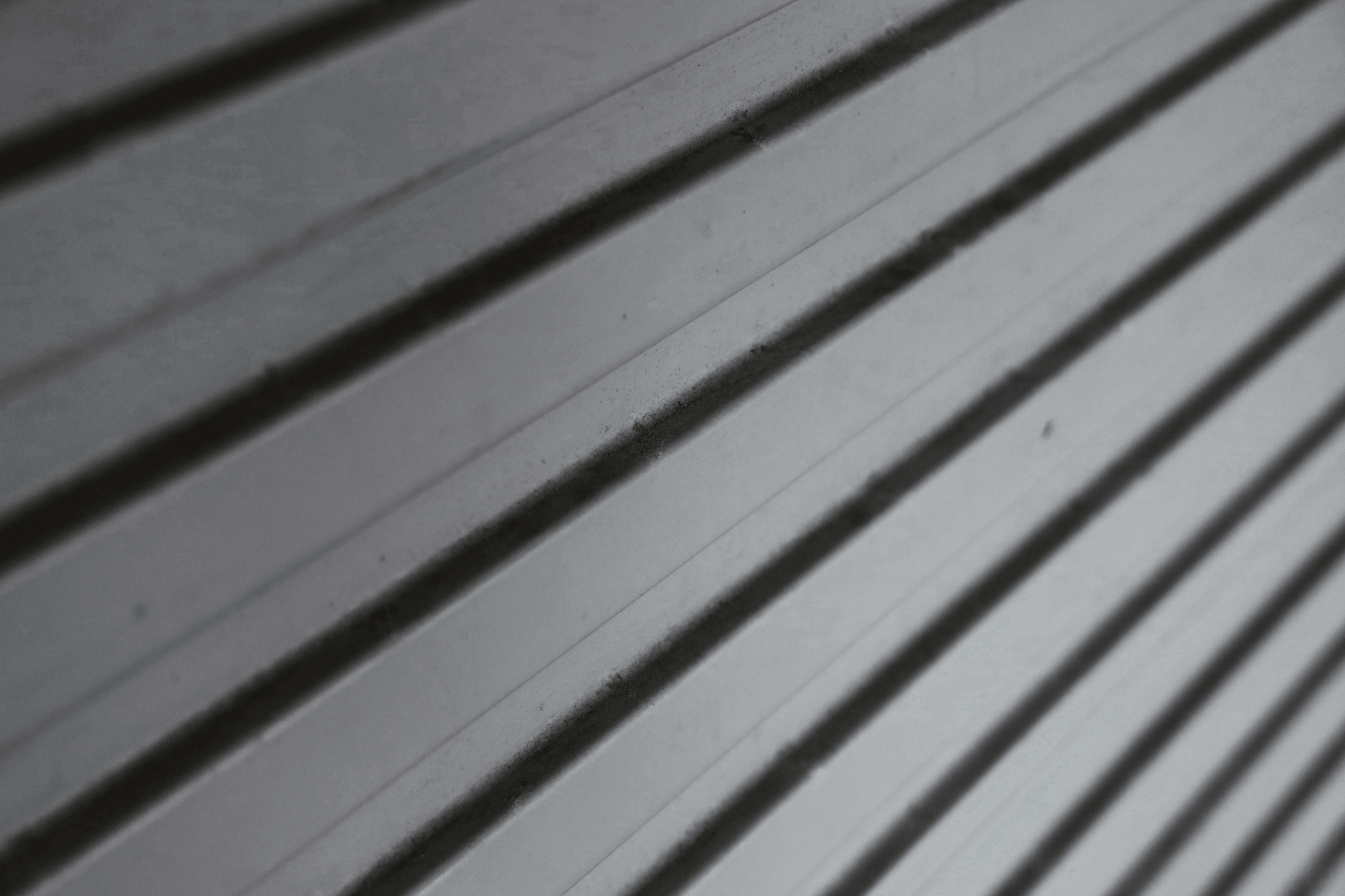 square vs grooved trex comparison showing differences in design