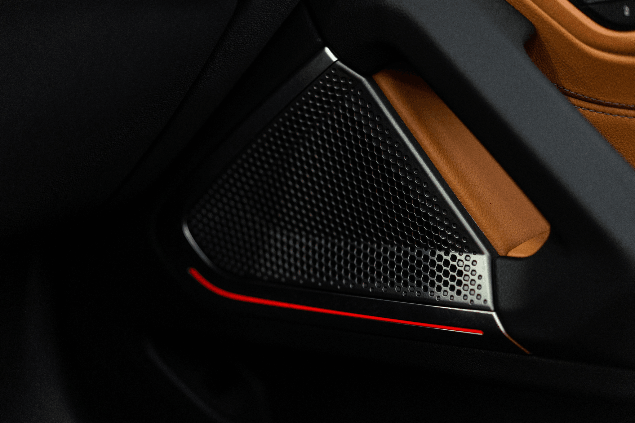 tweeter horn design enhances automotive audio quality