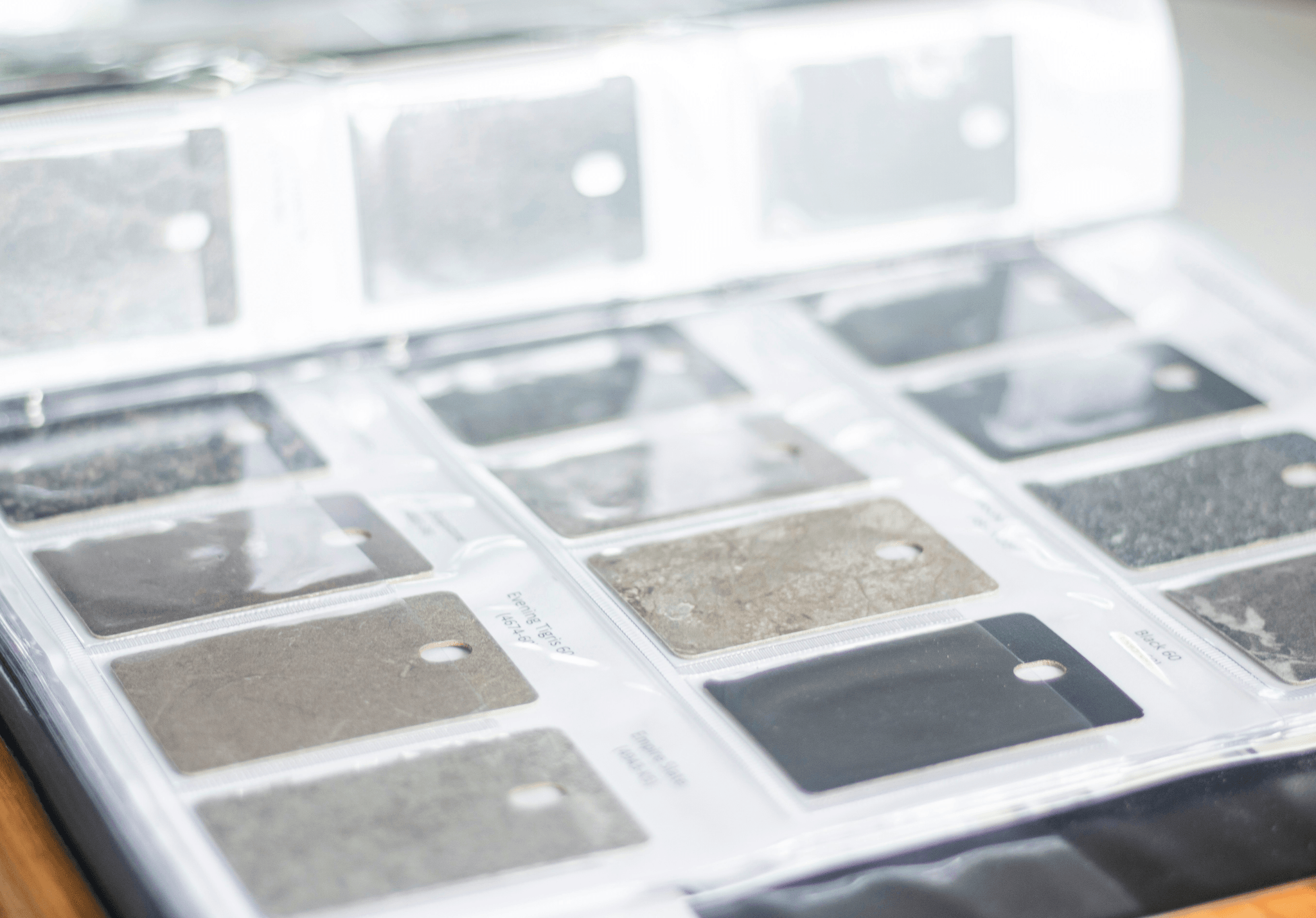 استكشف لوازمنا الفريدة لصنع الشموع والحرف اليدوية. أطلق العنان لإبداعك. نحن متخصصون في لوازم صنع الشموع، بما في ذلك العطور والألوان ومستلزمات معطرات الجو، بالإضافة إلى مساحيق الجبس المثالية لفن التيرازو، والصواني، والبرطمانات، وغيرها. كما يضم متجرنا مجموعة من الأعمال الفنية الخشبية المحفورة، ومجموعة مختارة من الهدايا المطبوعة، مثل مطبوعات القماش، والكتل الخشبية، والتصاميم الشخصية. بفضل ميزة التحميل المخصصة، يمكن للعملاء بسهولة إرسال ملفاتهم الخاصة لإنشاء منتجات مطبوعة فريدة من نوعها. سواء كنت فنانًا أو هاويًا أو تبحث عن هدية فريدة، فإن Rainbow-nariman يجمع بين الإبداع والجودة والتخصيص تحت سقف واحد.