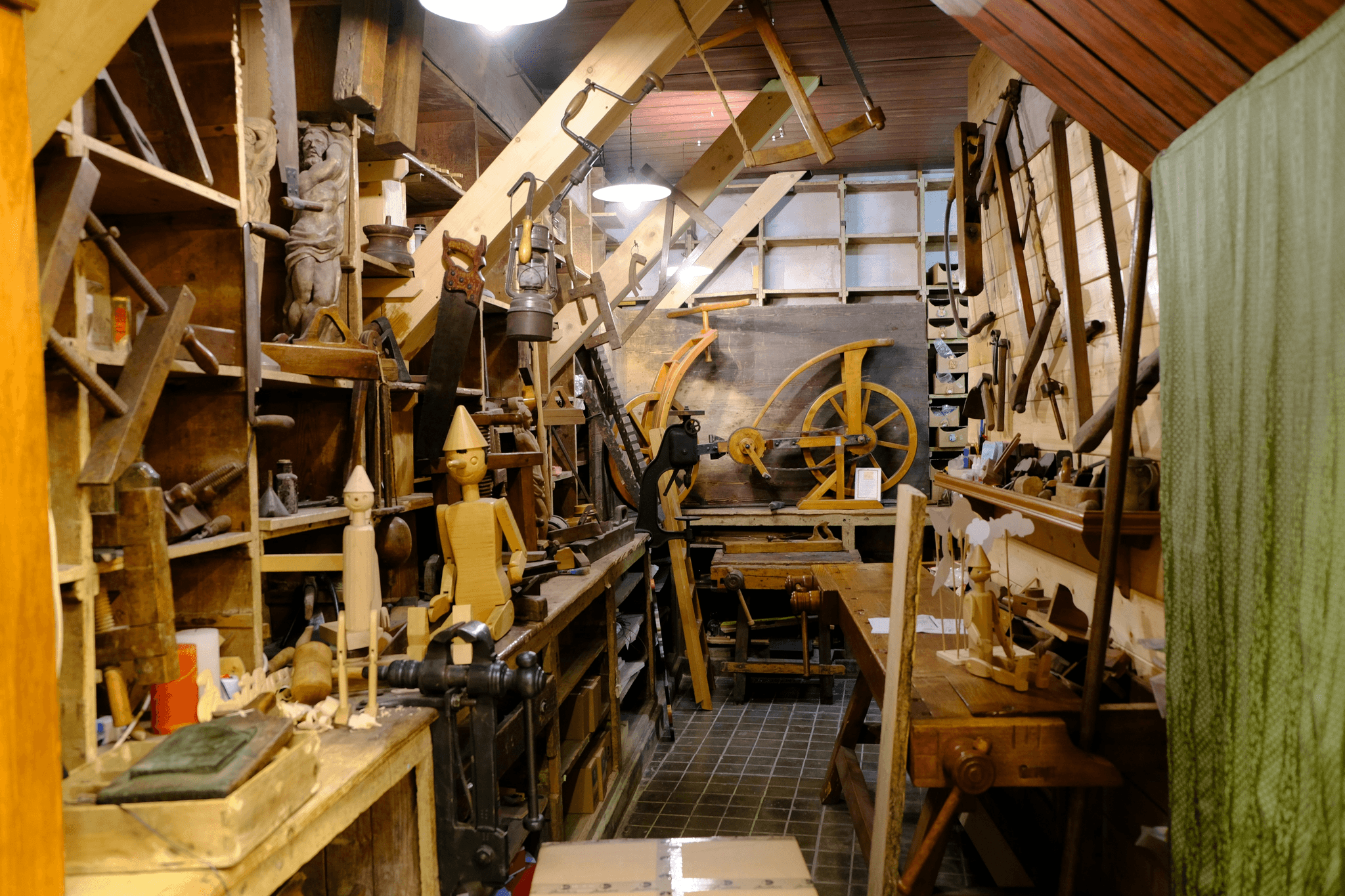 Furniture Manufacturers Near Me Workshop