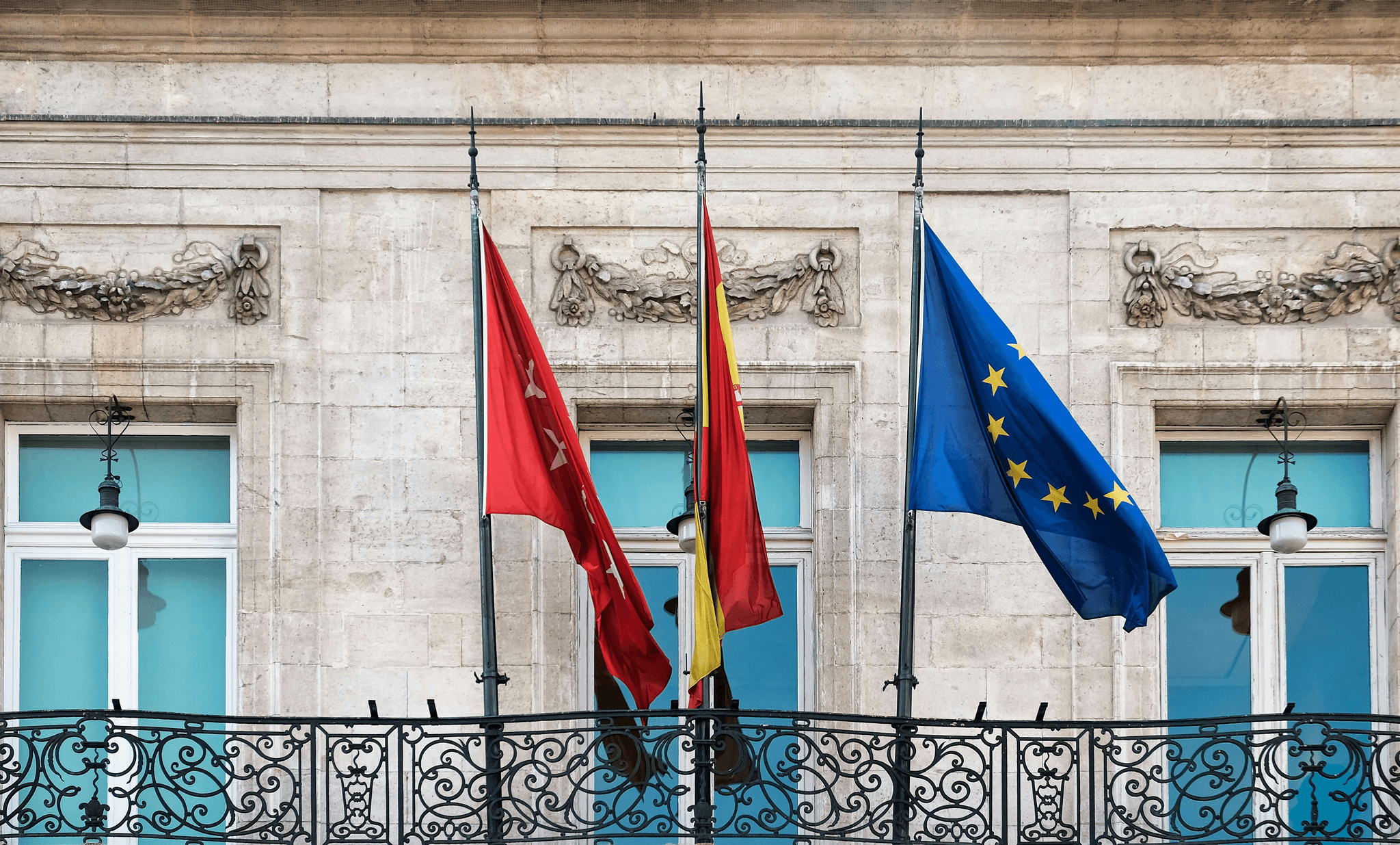 Alibaba alternative Europe marketplace flags