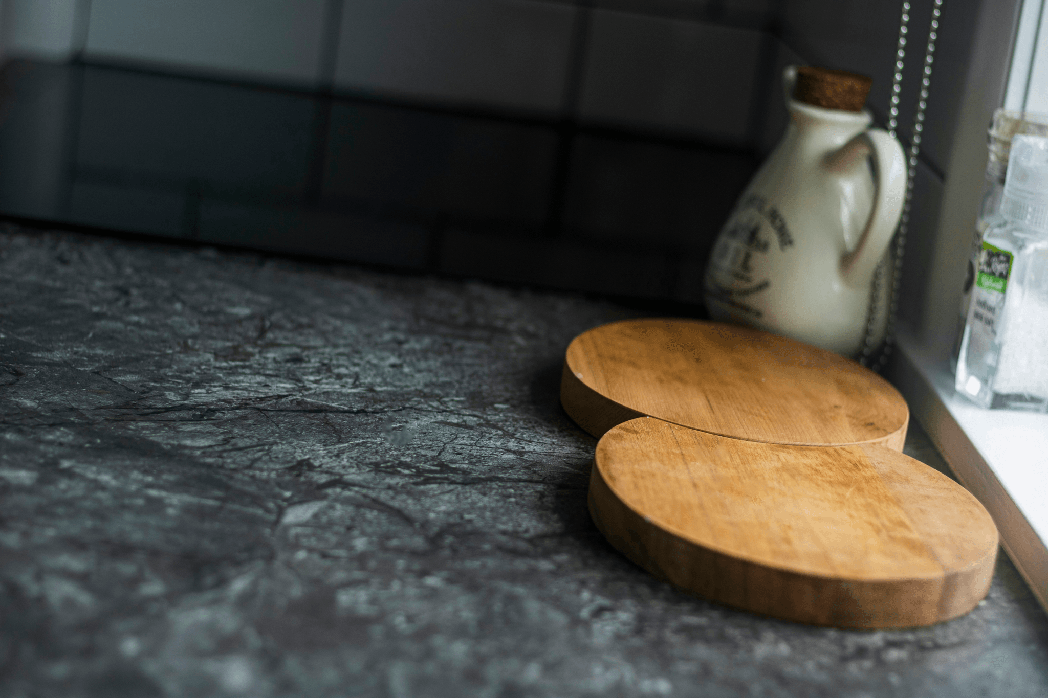 Variety of leading brands' sintered stone countertop samples