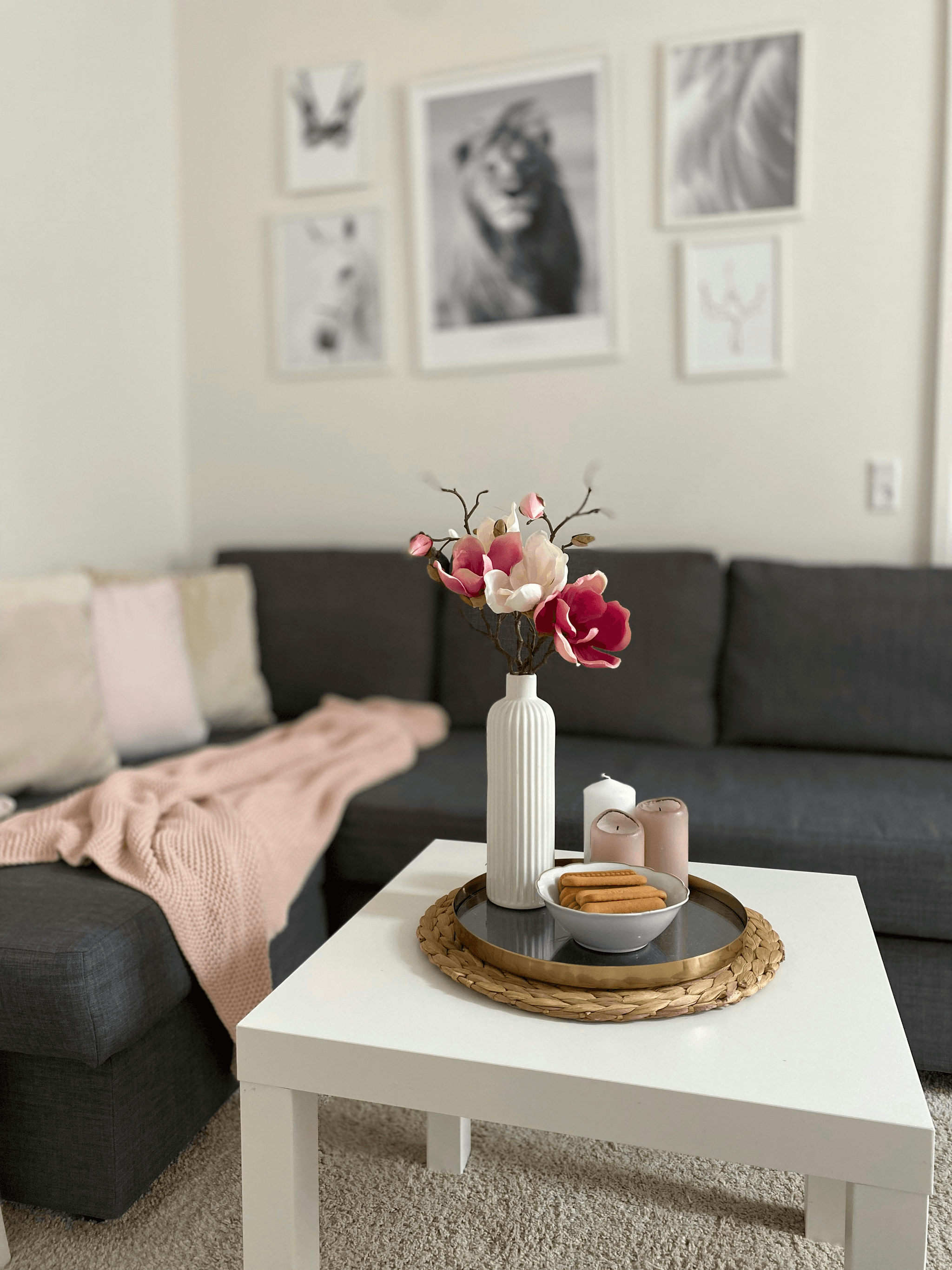 Elegant living room decor with assorted dried florals