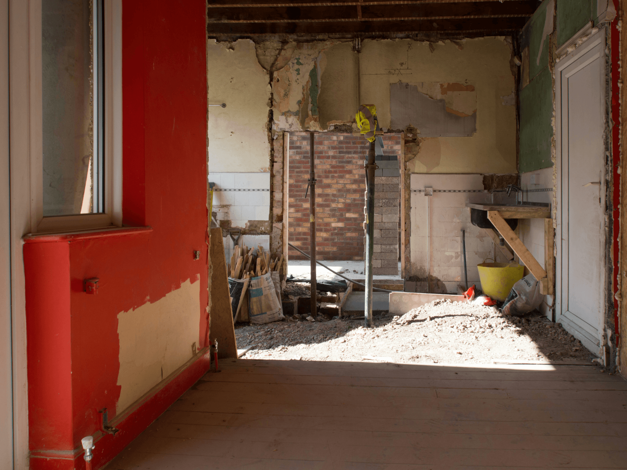 Ensure Your Home's Safety and Quality Get Peace of Mind with H5 Home Inspections H5 Home Inspections provides thorough, reliable, and professional home inspection services for home buyers and new construction projects. We help clients make informed decisions by identifying potential issues, ensuring compliance with safety standards, and offering clear, detailed reports. Whether you're buying your first home or verifying the quality of a new build, we bring peace of mind with every inspection.