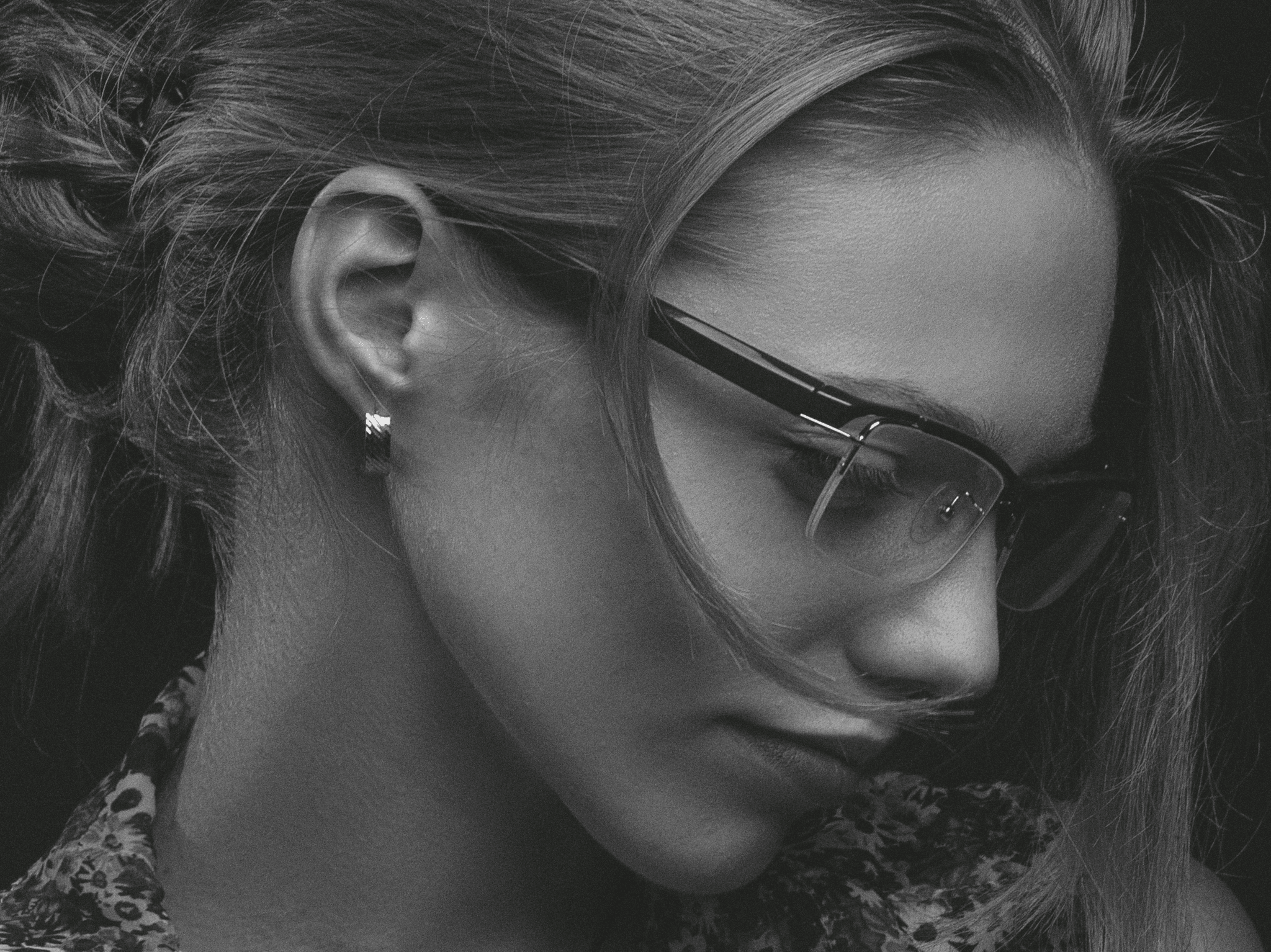 Stylish black Gucci eyeglasses showcasing craftsmanship by top glasses frames manufacturers.