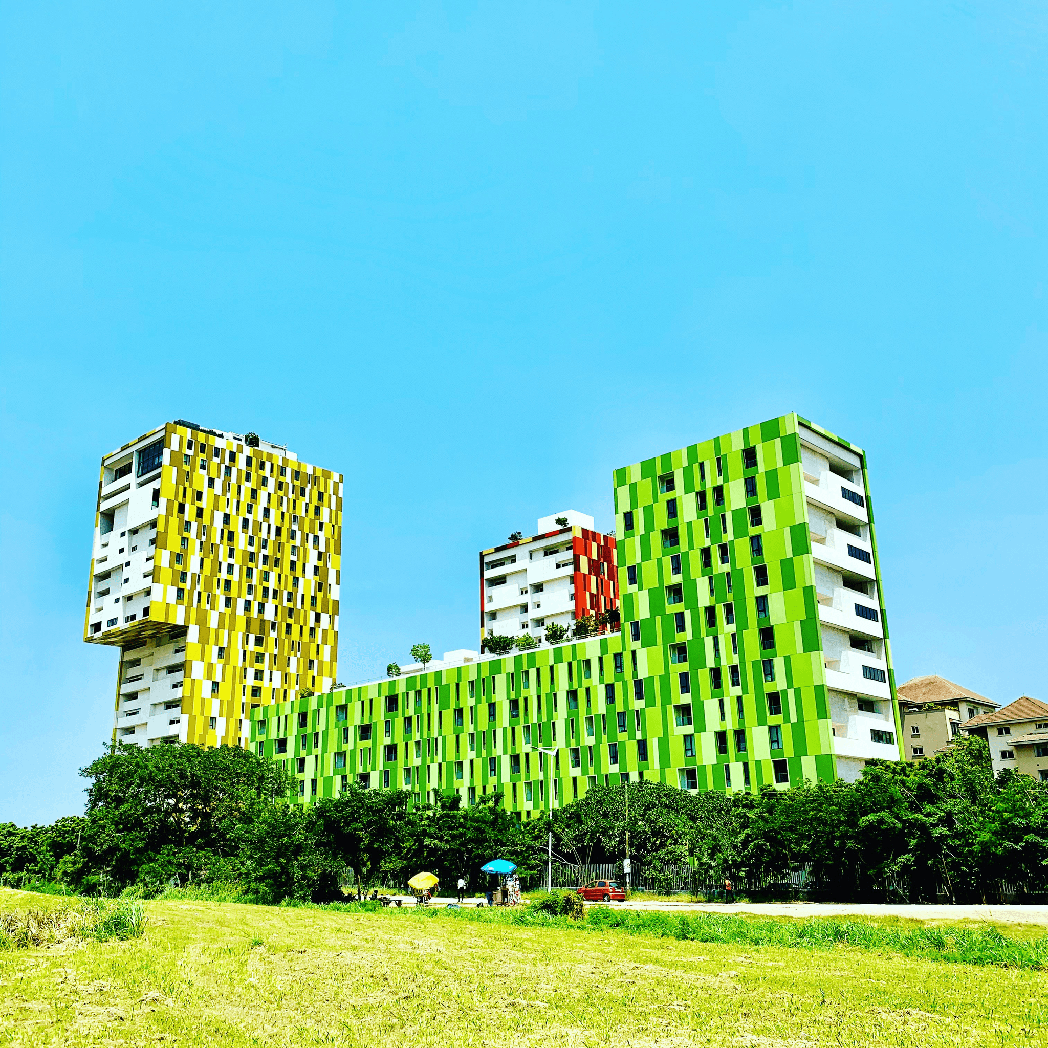 Versatile modular building systems showcasing customization options.