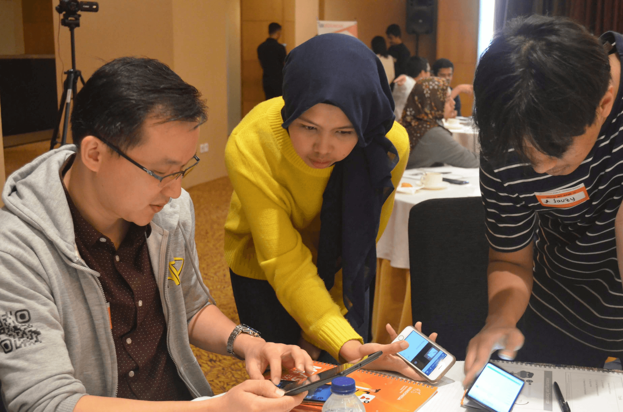 Discovering best products to import from china at trade shows.