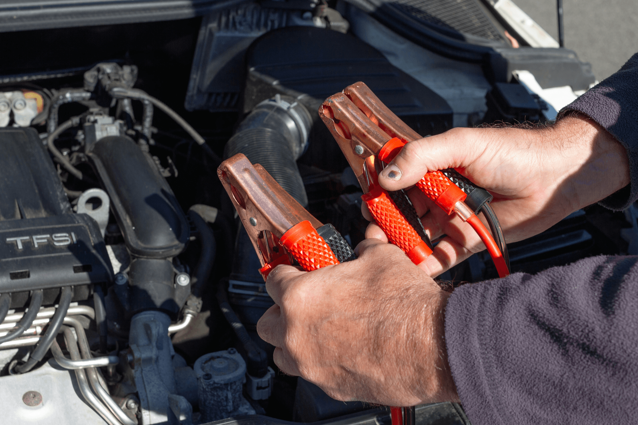 Properly cleaning battery terminals on a small aluminum boat