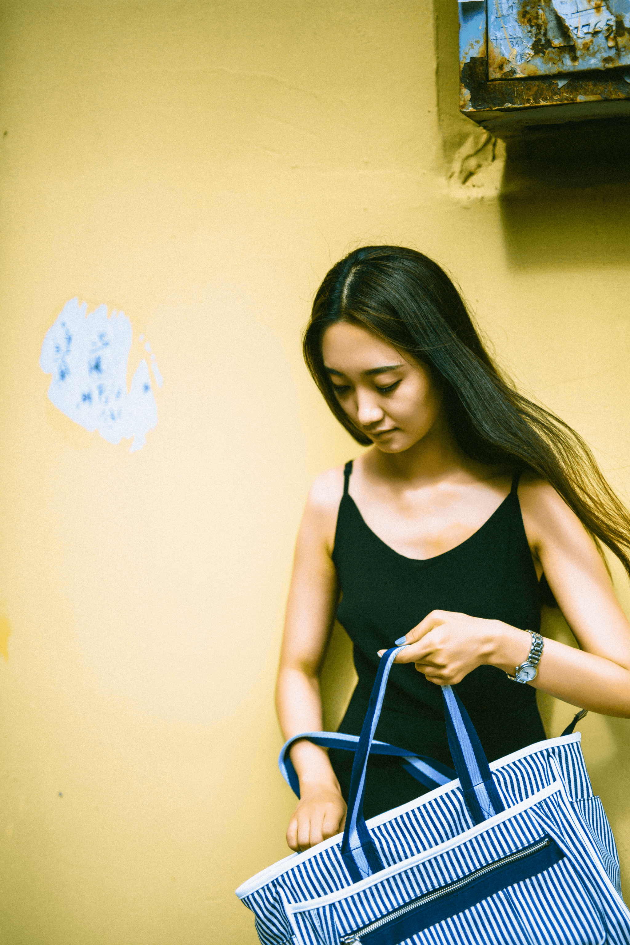 Stylish wholesale bags china ideal for every occasion.