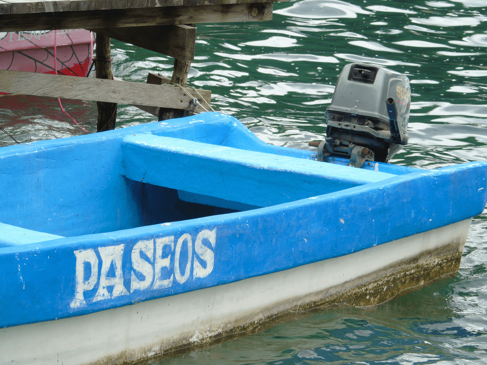 Weisdun Yachat's professional installation services for fishing boat with motor