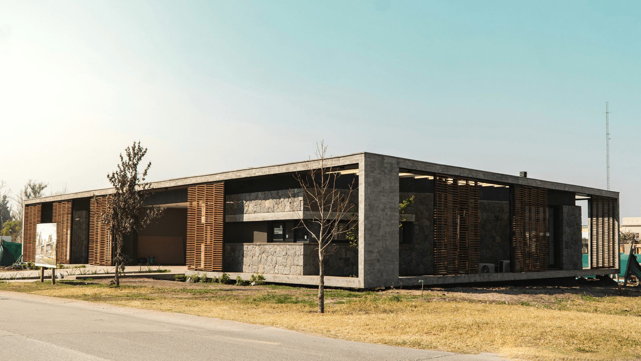 Eco-friendly prefabricated building construction