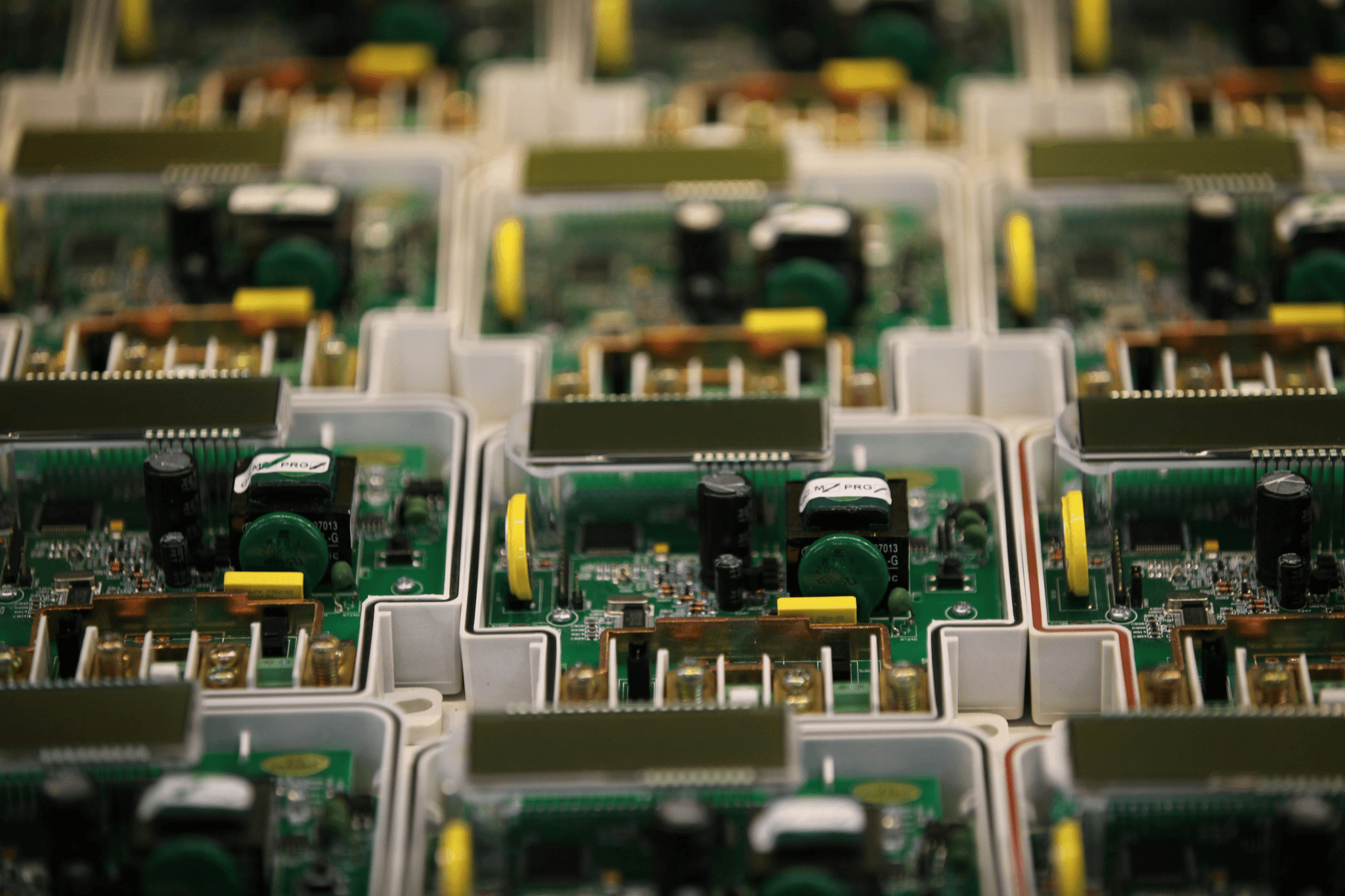electronic component testing with focus on critical components