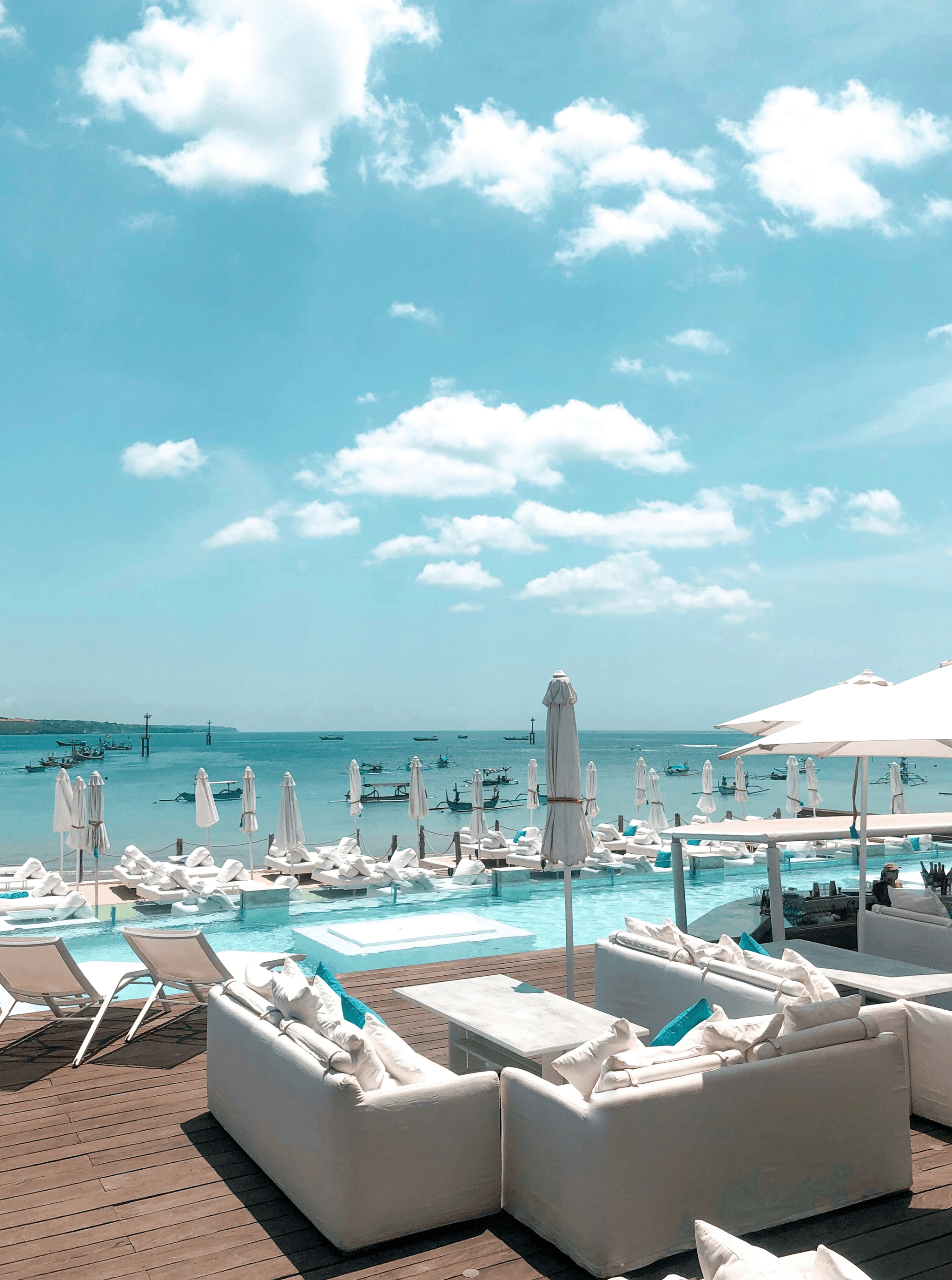 best composite decking for pool area enhances outdoor aesthetics.