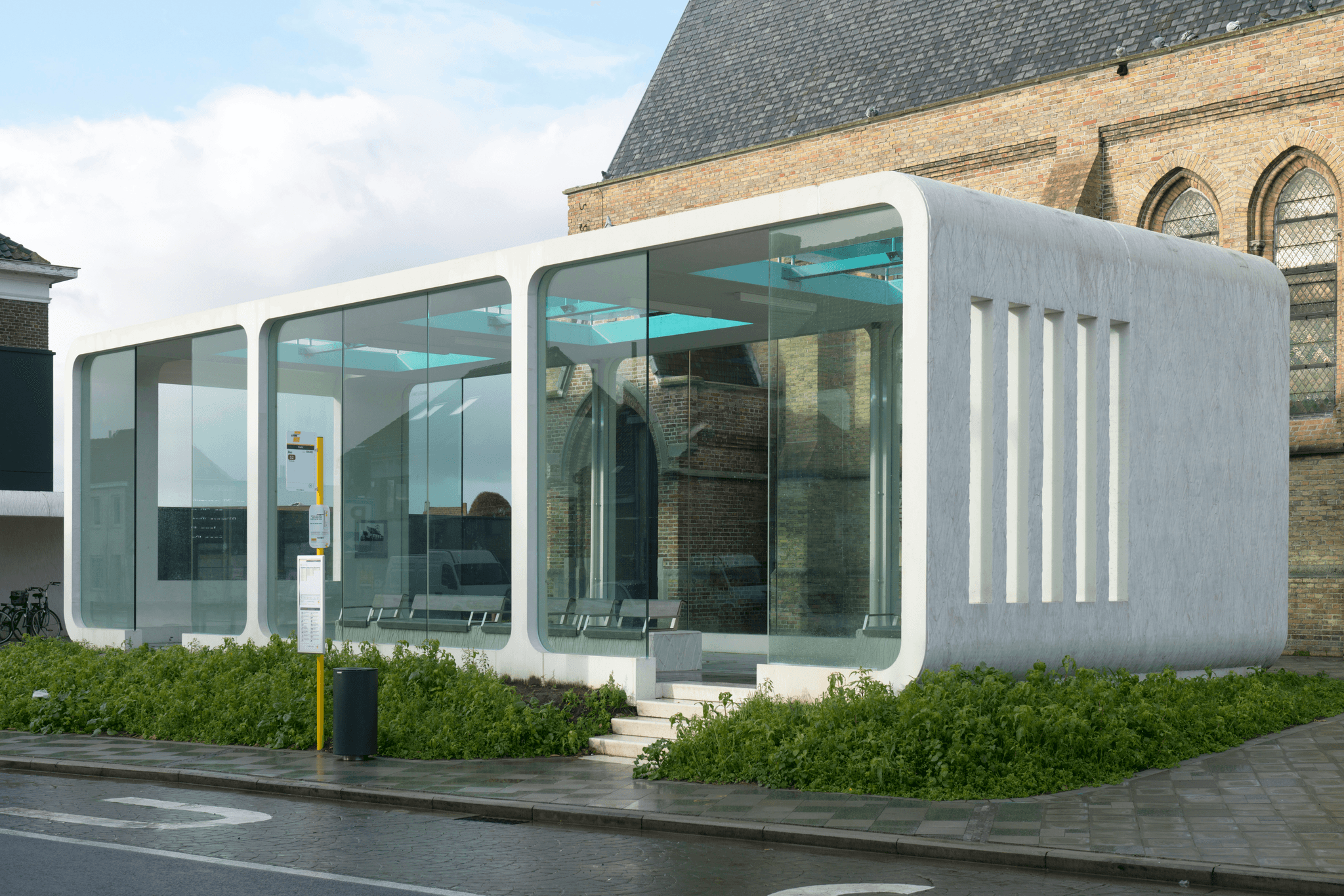 Long-term durability of capsule house price