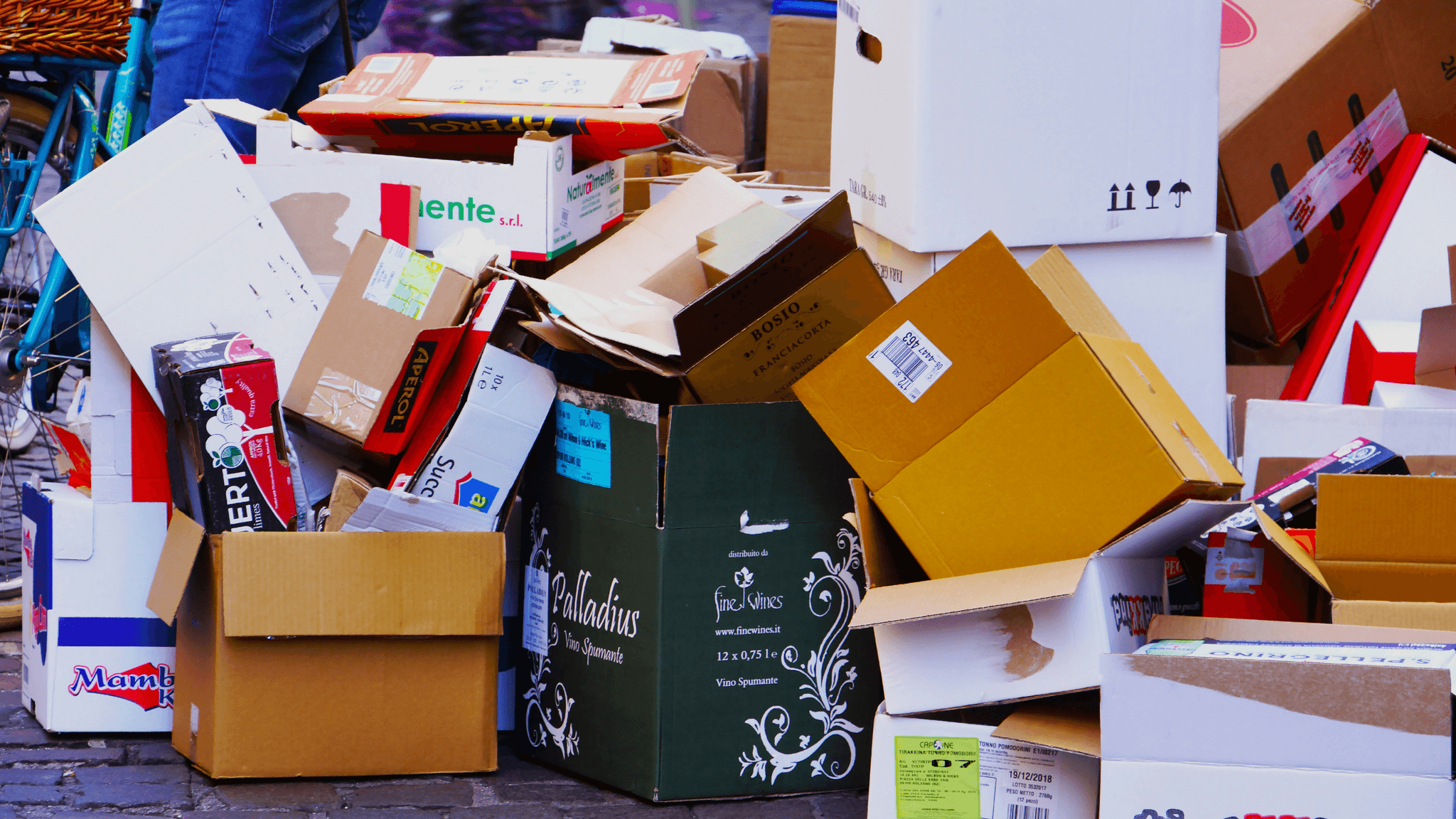 Sourcing eco-friendly products from China manufacturers - Recycled cardboard boxes