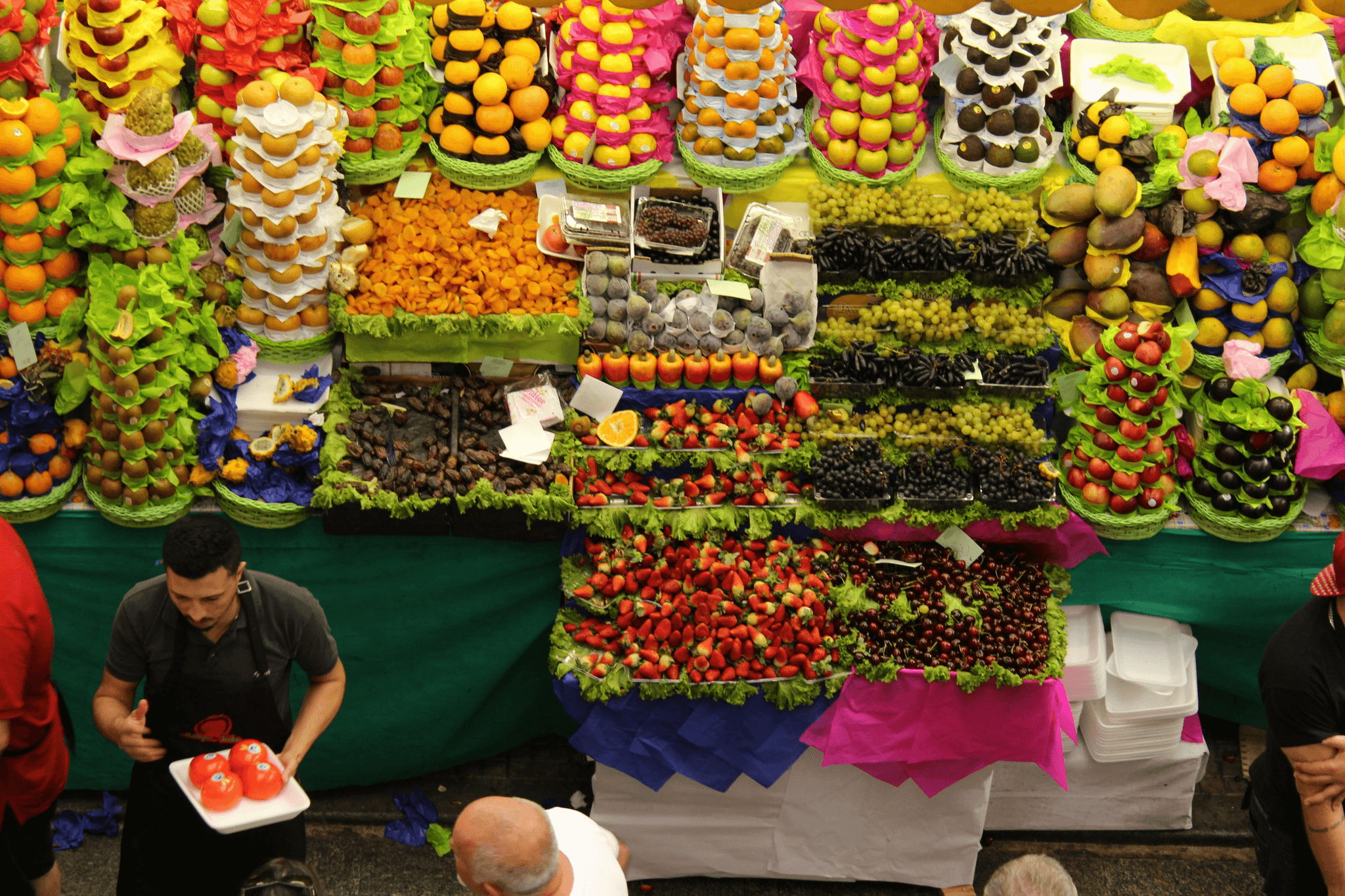 Explore local sourcing benefits in your community through farmers' markets.