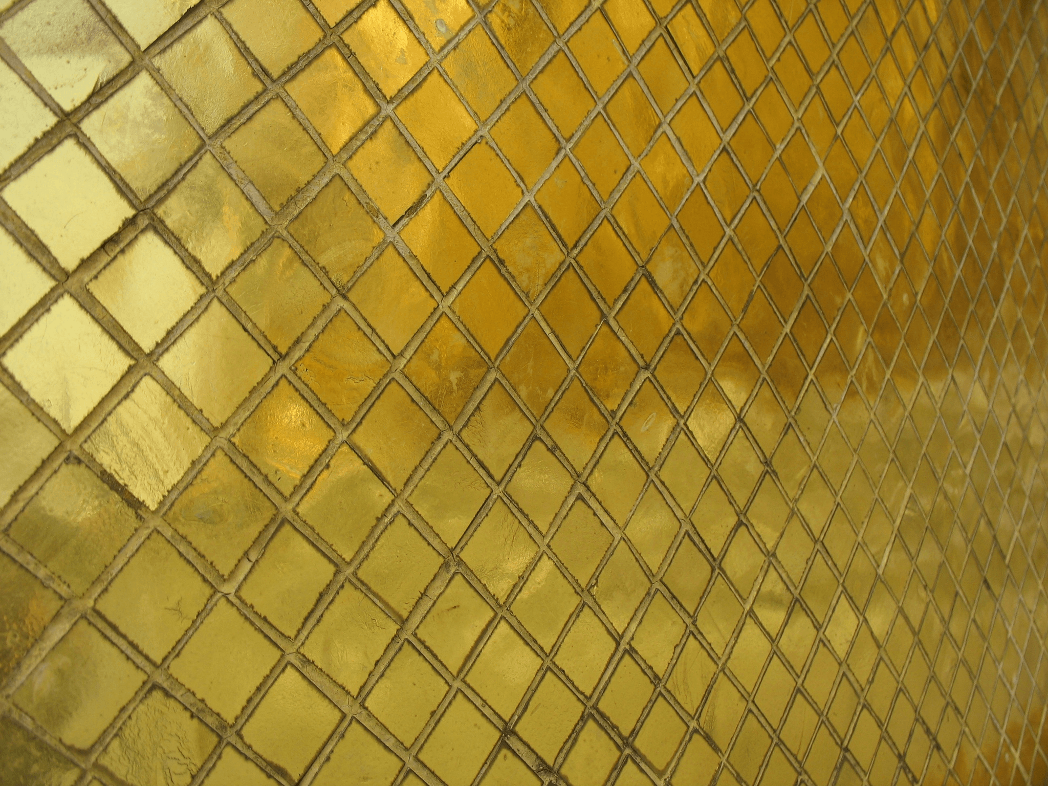 Different Kinds of Tiles - Metal Tiles in Modern Kitchen Backsplash