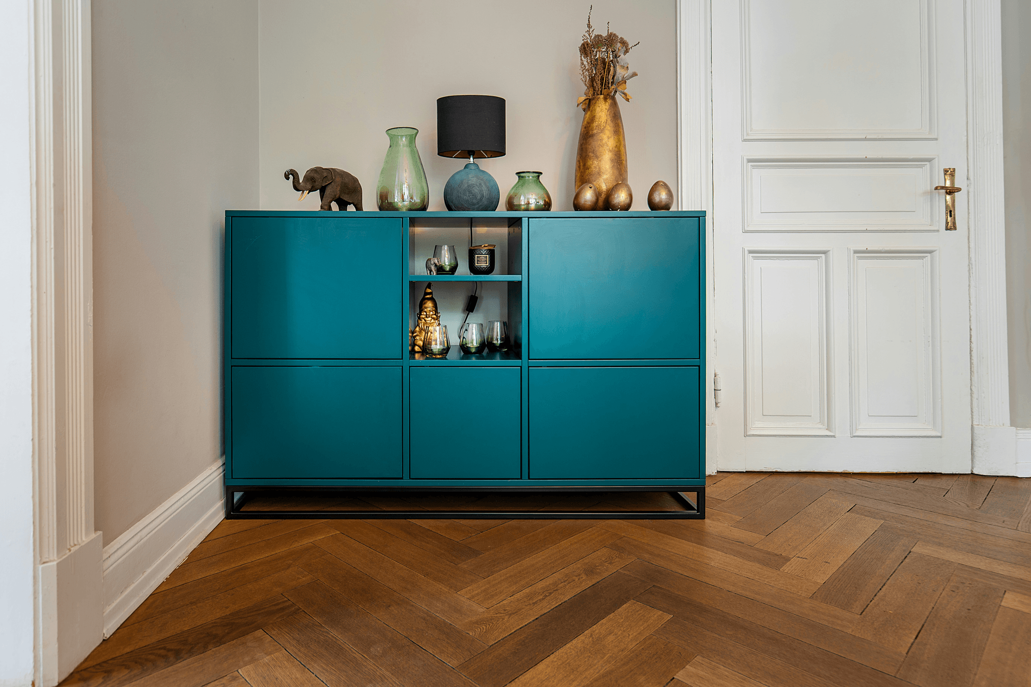 Elevate Your Kitchen with Stylish Navy Blue Cabinets