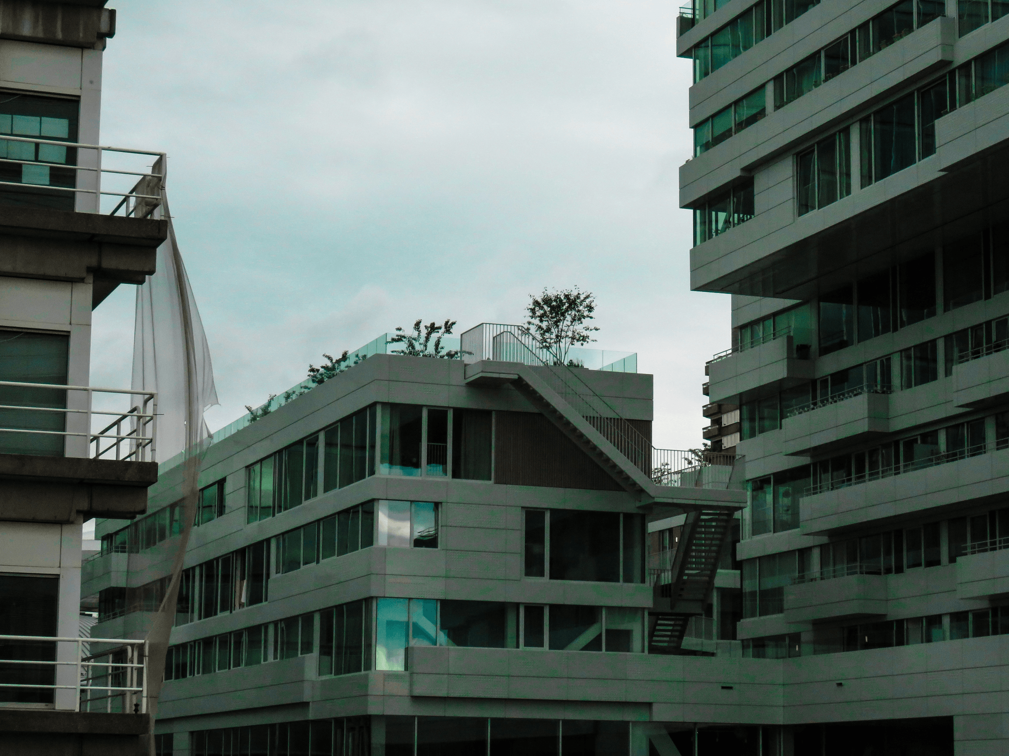 Innovative demountable buildings transforming urban landscapes