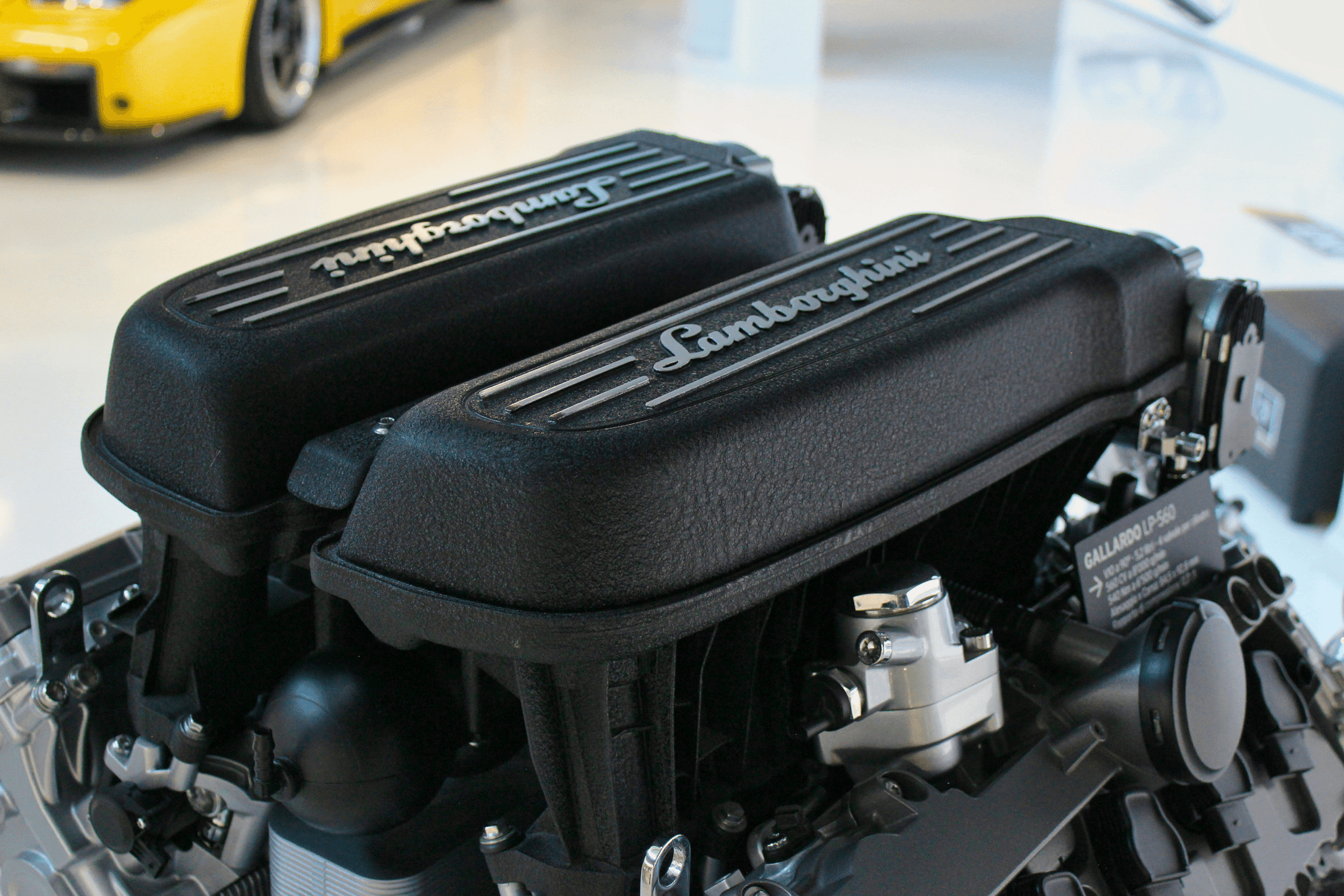 what oem mean - comparison between oem and aftermarket car engine components