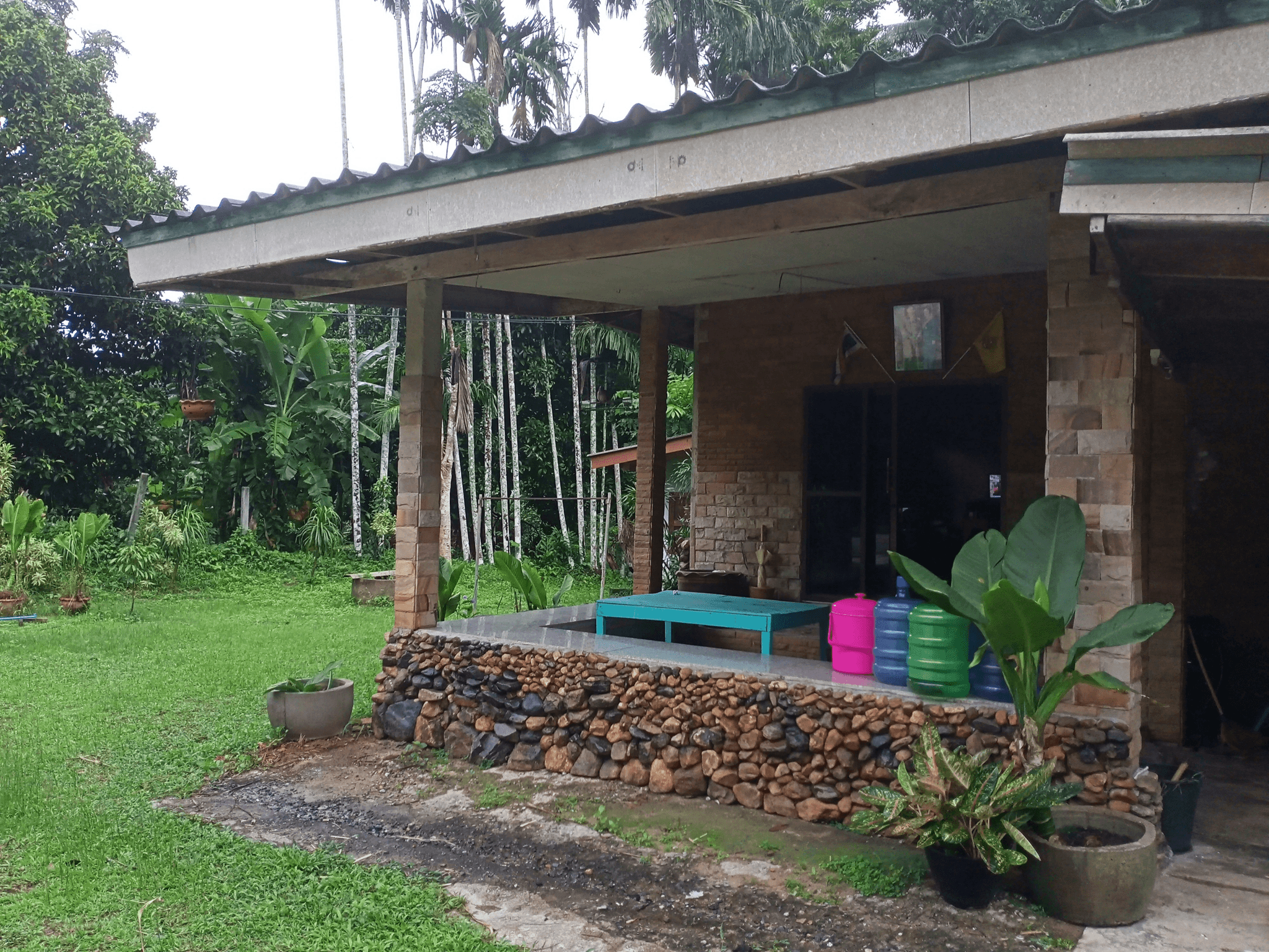 Low Cost Prefab Houses Outdoor Living Spaces