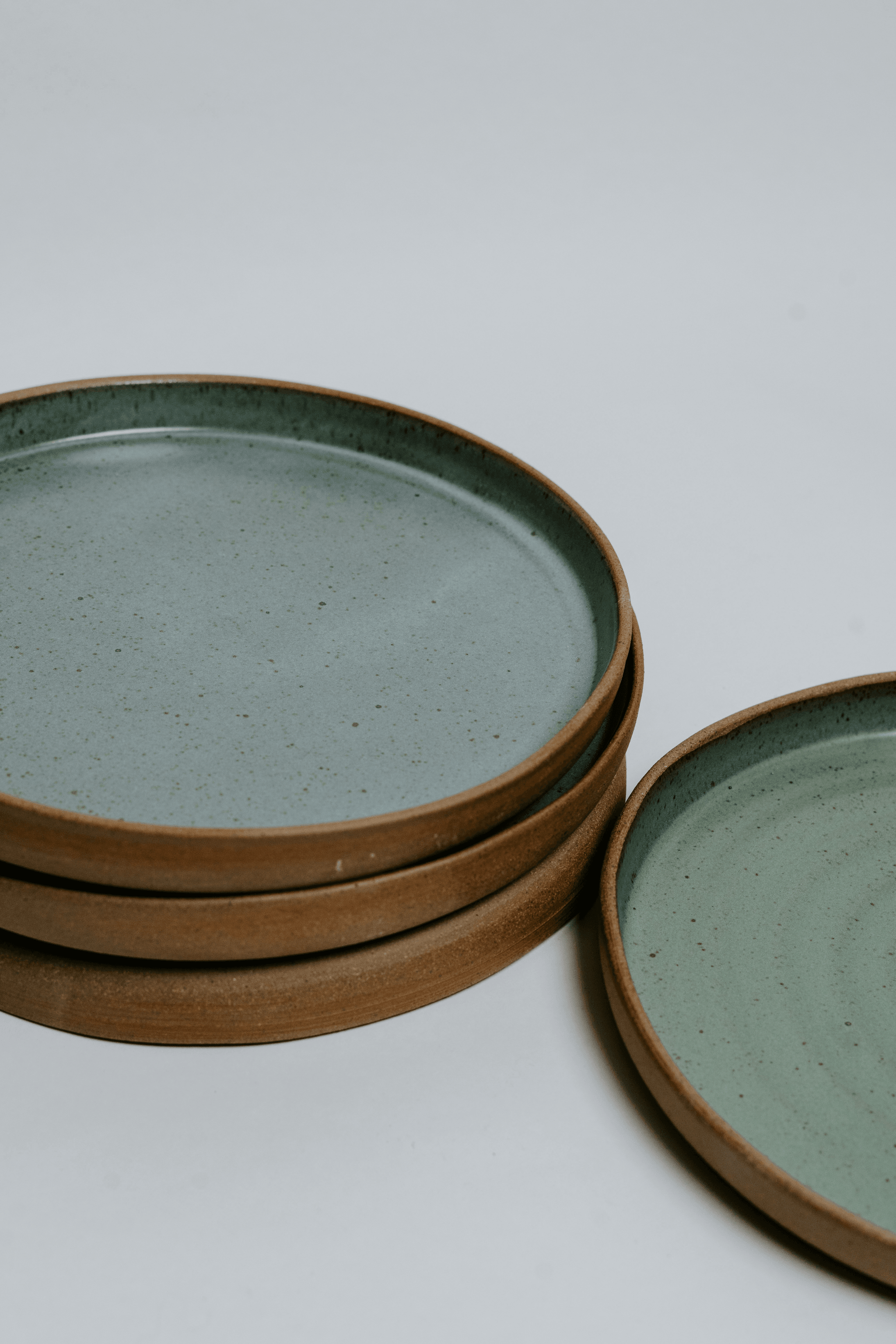 Quality of ceramic products detailed inspection