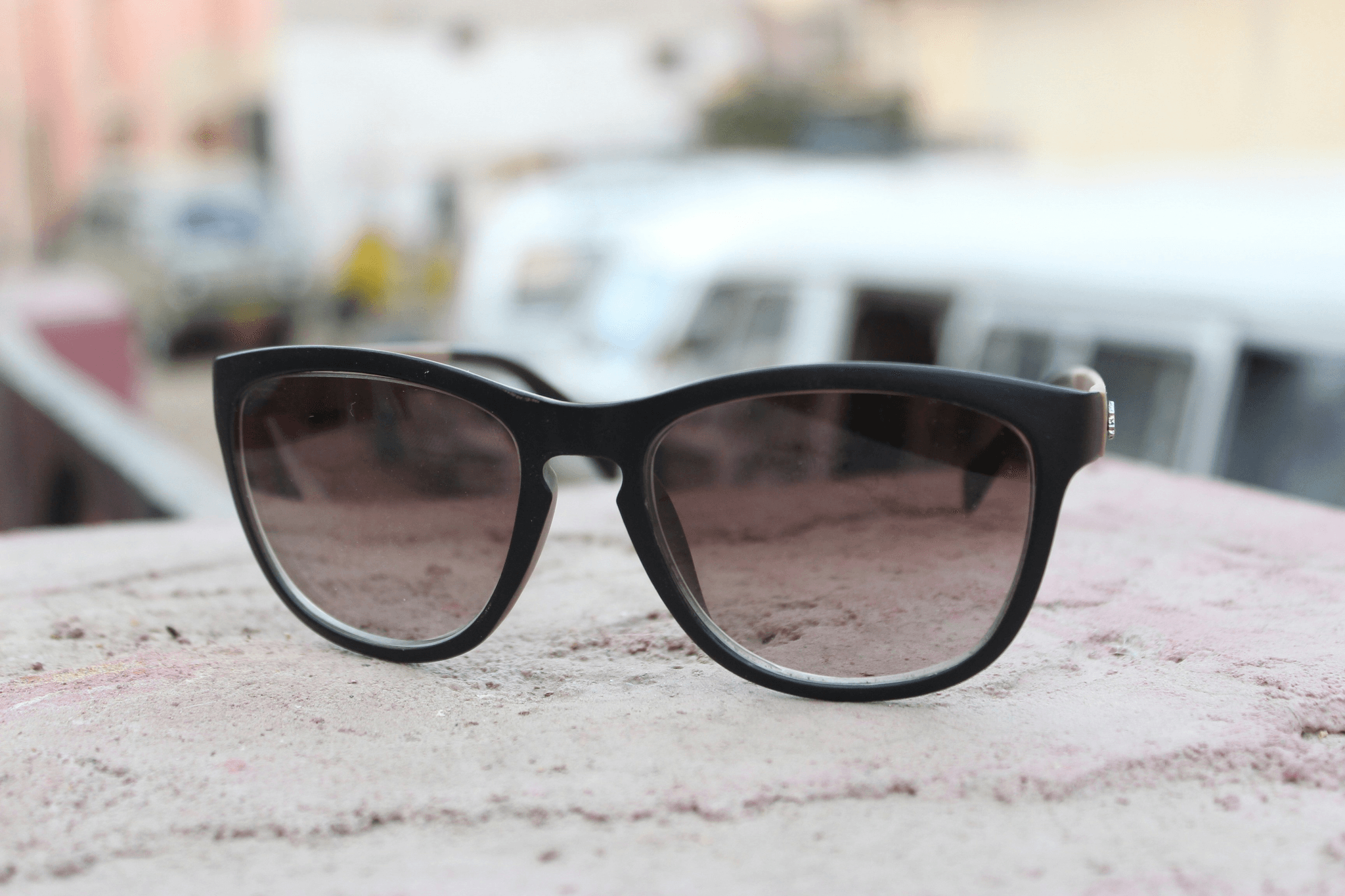 men vs women sunglasses showcasing diverse styles