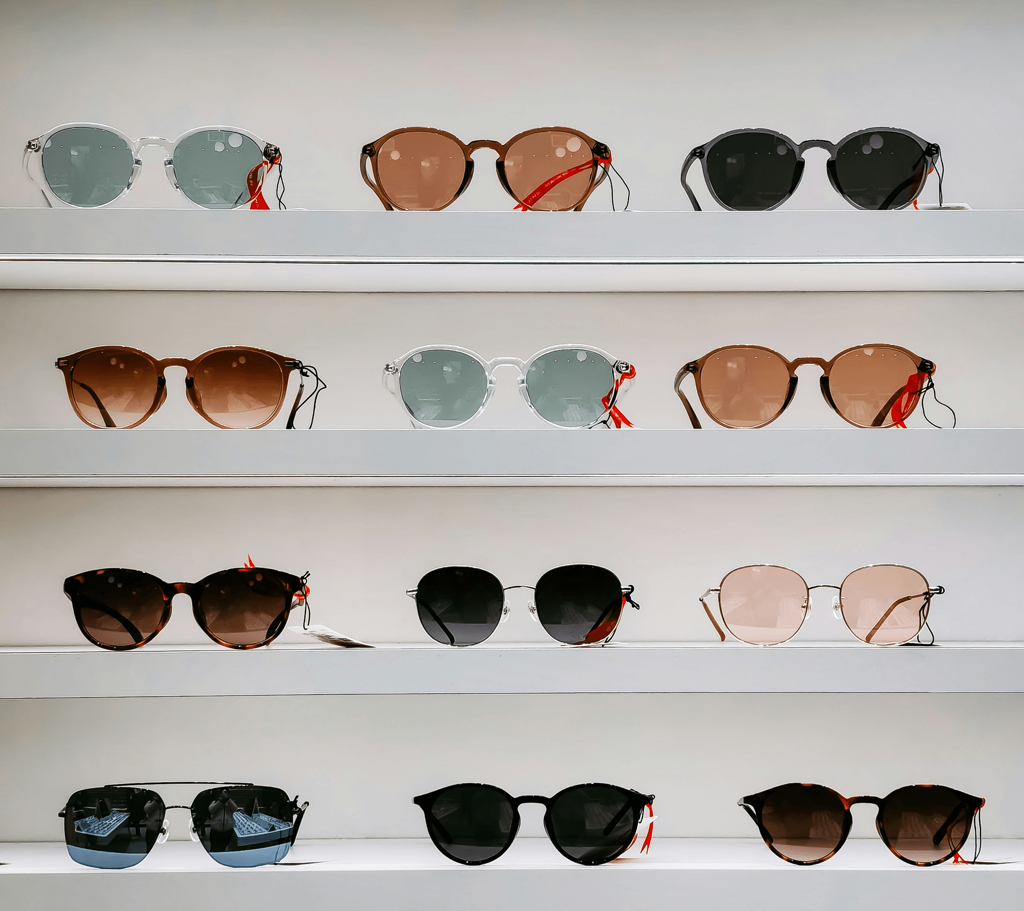 Explore our range of wholesale sunglasses bulk options.