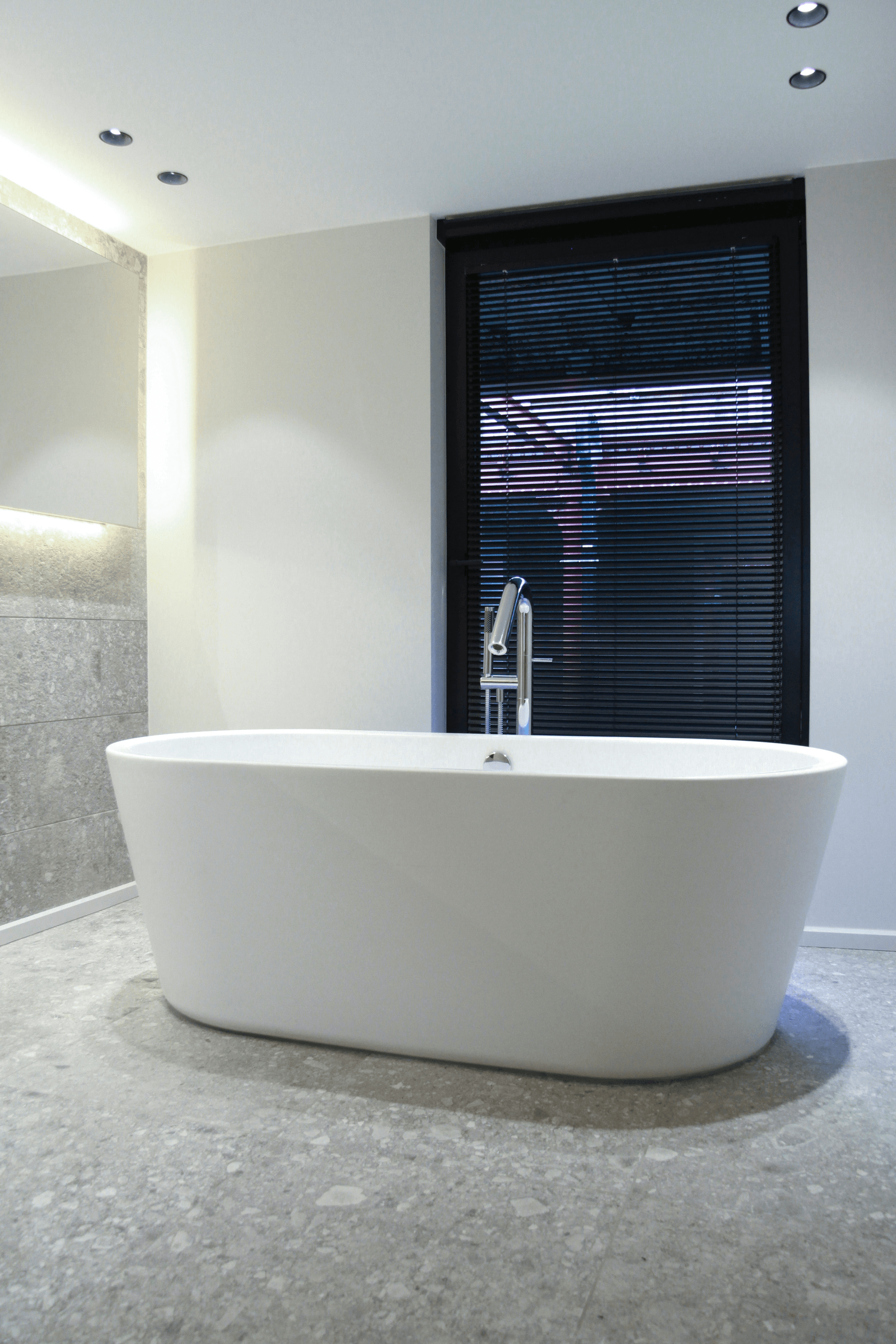 Luxurious and spacious bathtubs by MAAX from top bathtub companies