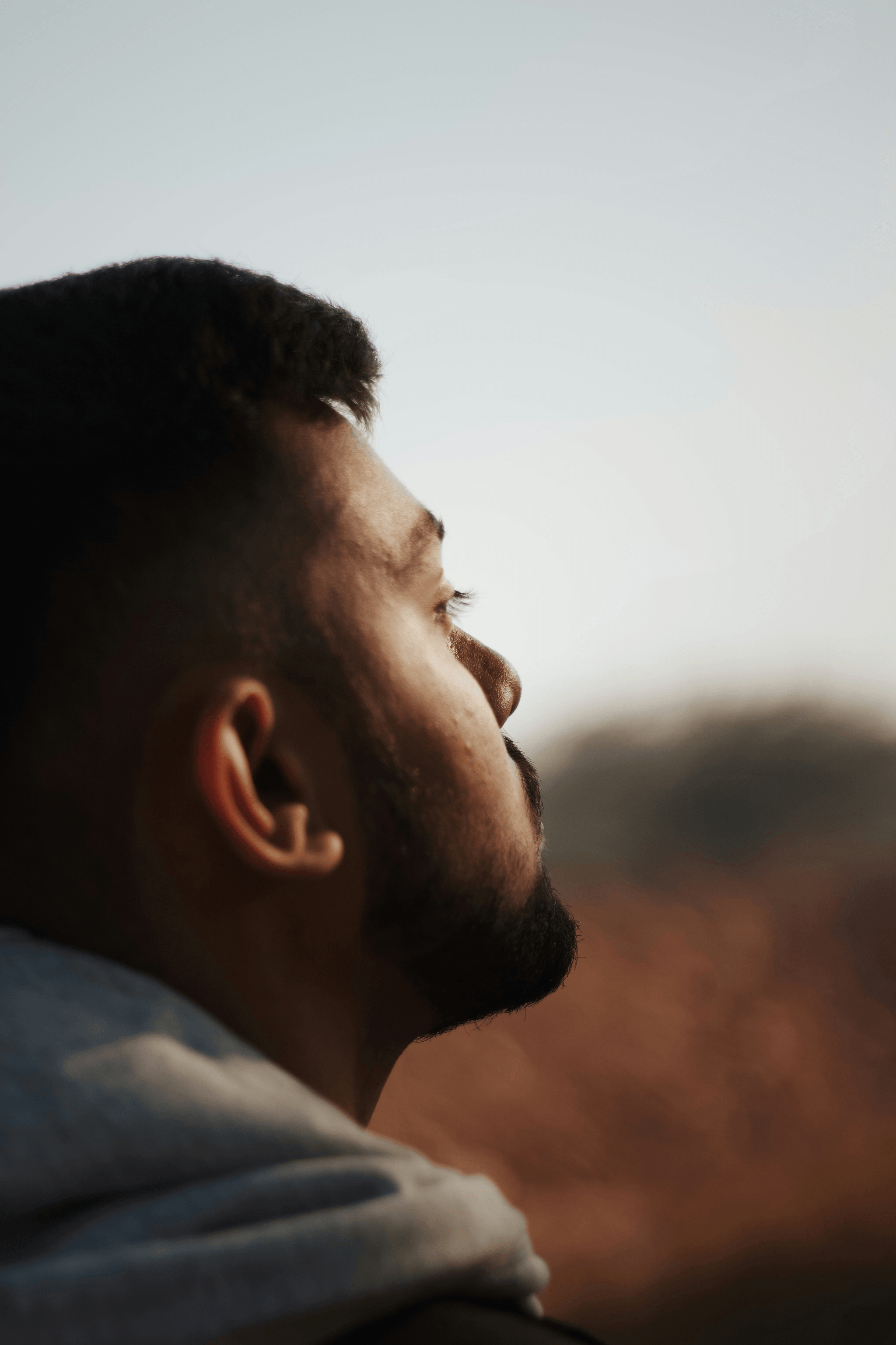 男性心理壓力怎麼辦？常見徵兆與情緒支持資源總整理｜淺顯易懂的行醫筆記｜療寮診所．板橋江子翠｜家醫科診所．健保一般科