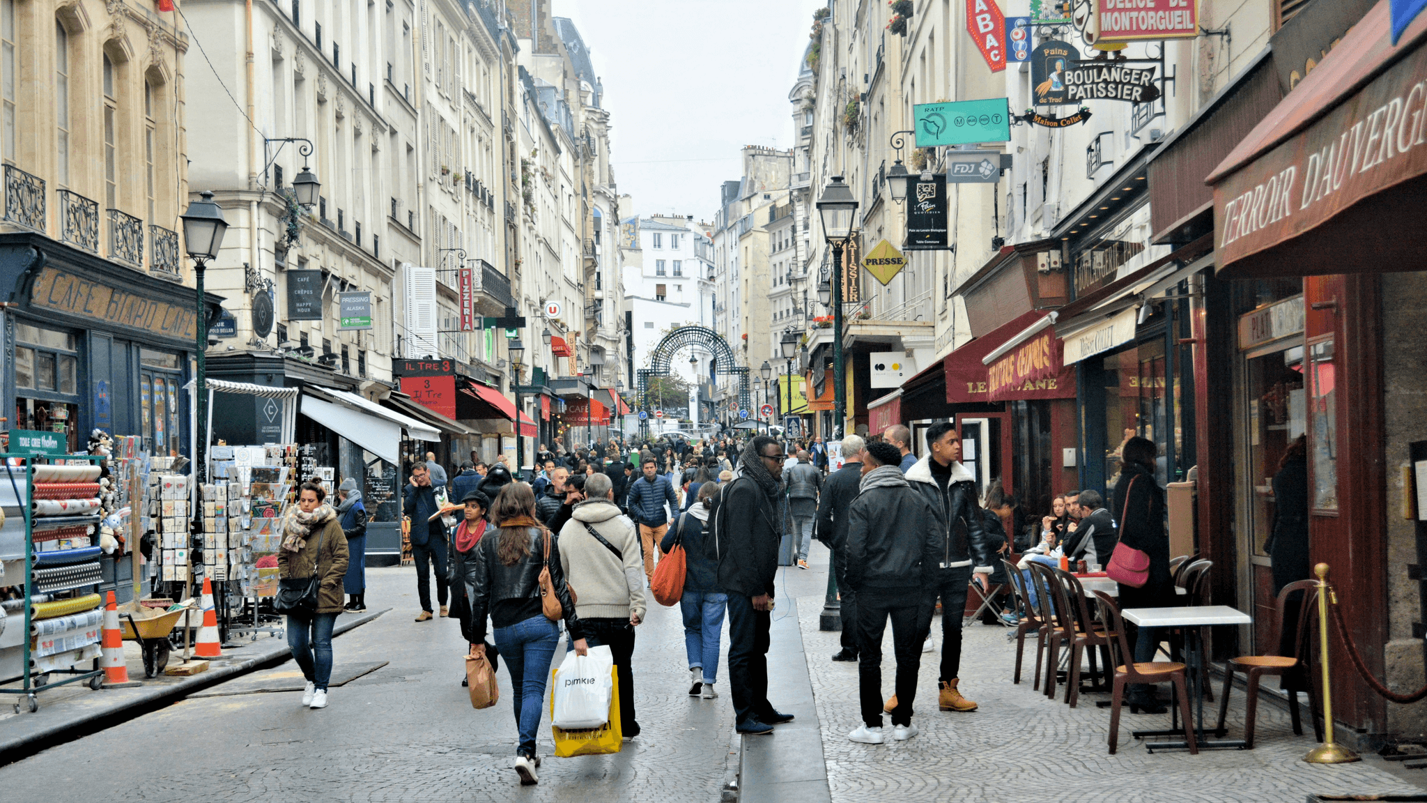 rue commerçante
