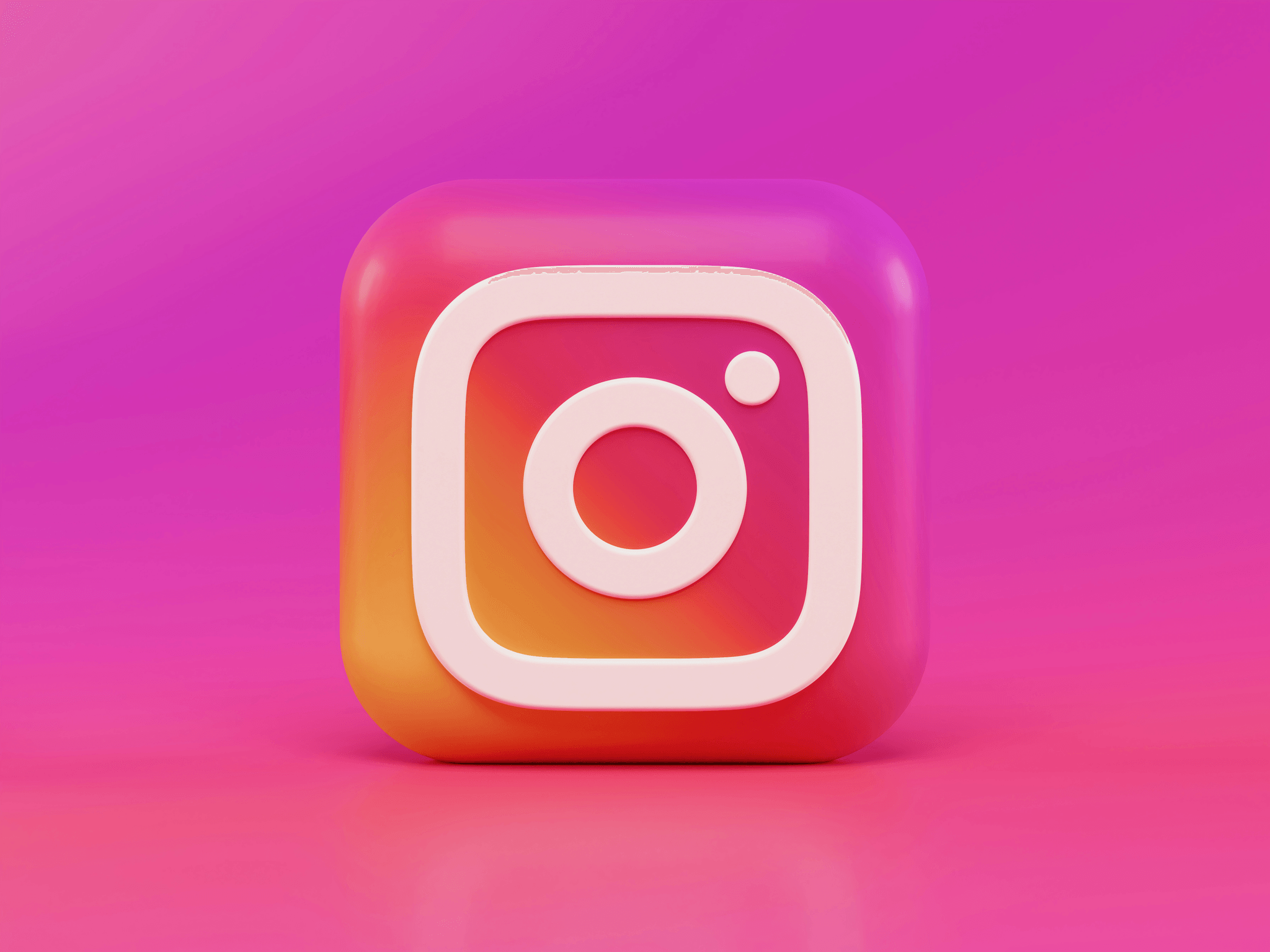 Instagram: Microblogging website