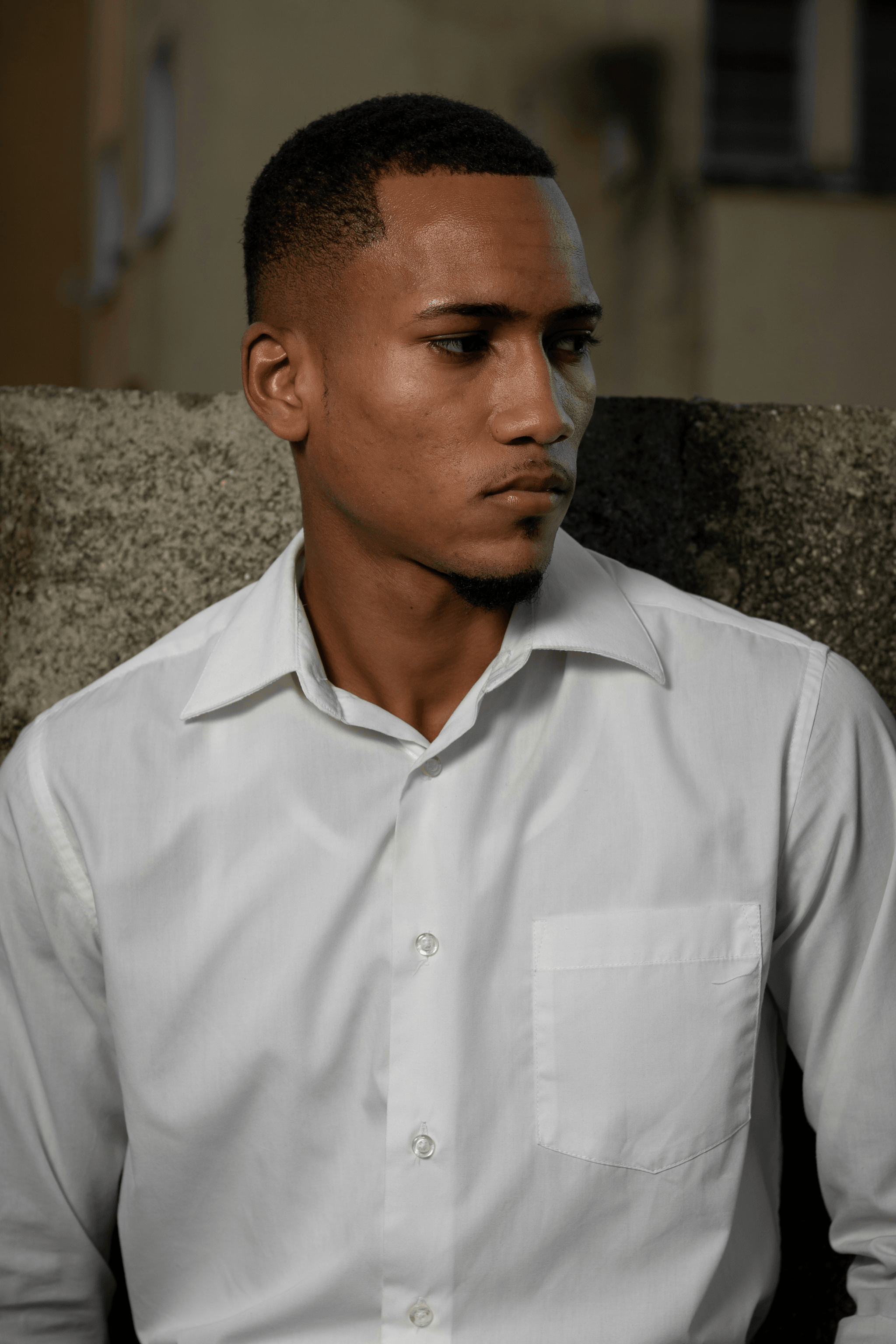 乾淨系穿搭：留白才是高級感