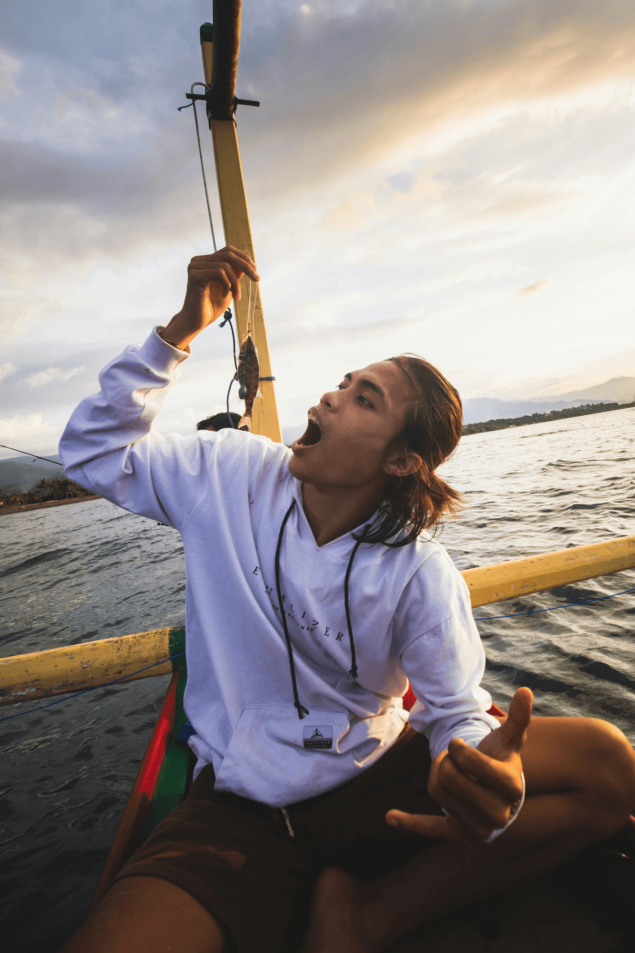 Professional maintenance service for freshwater fishing boats with Weisidun Yacht