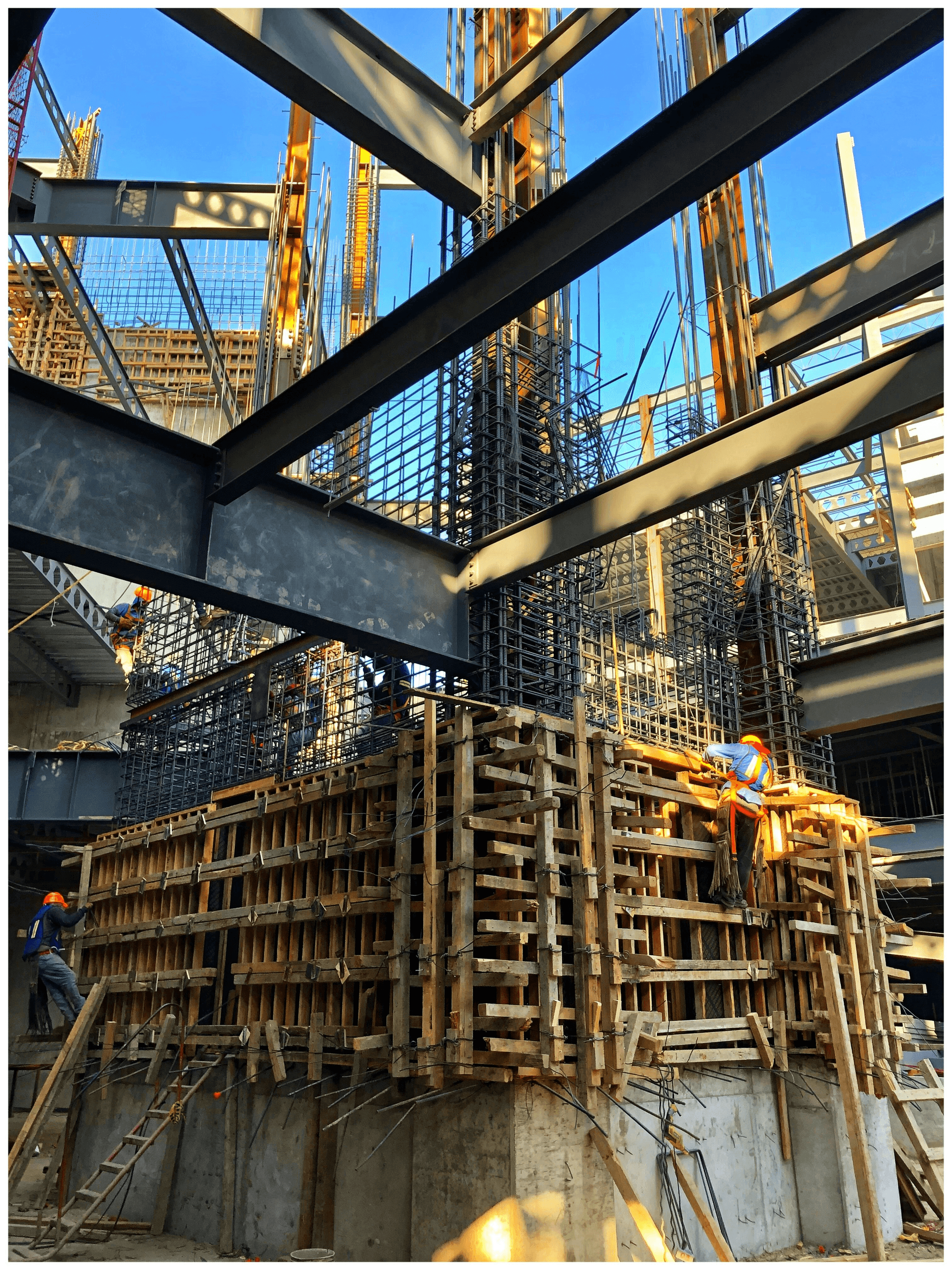 Construction of a steel structure warehouse by PreFab Inc.