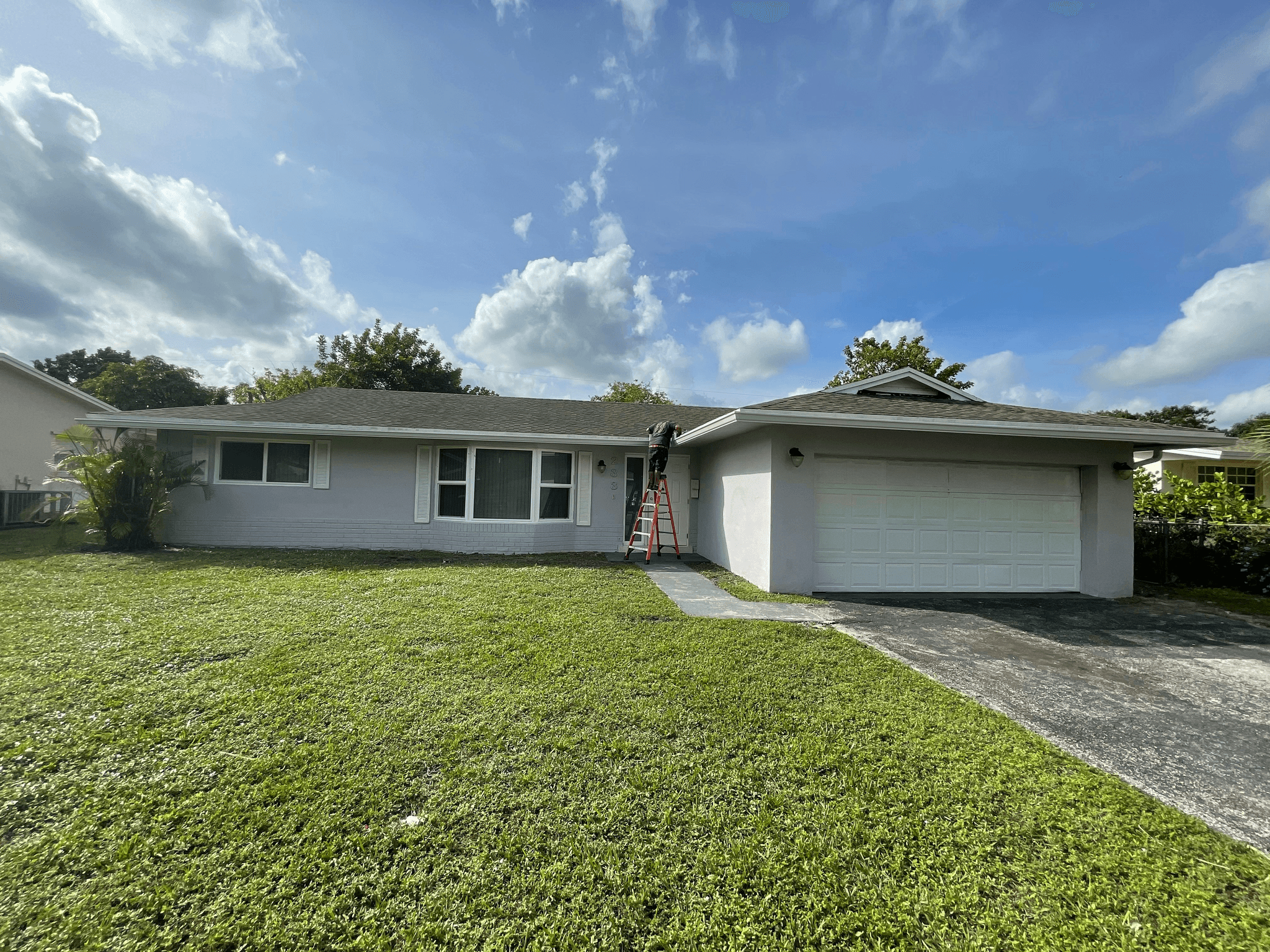 Cozy modern prefabricated home with spacious front yard - affordable prefab homes for under 100k