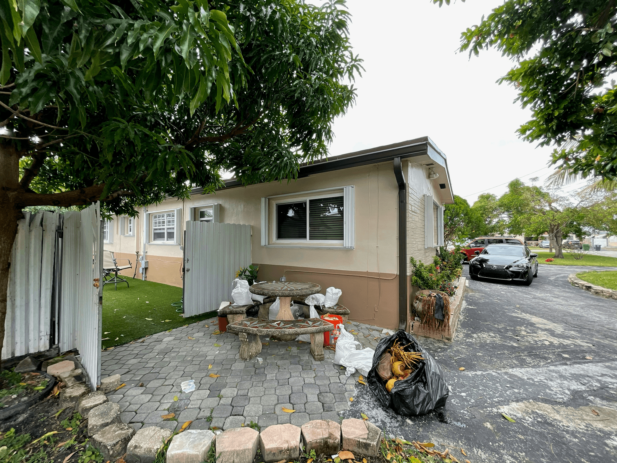Mobile homes prices - Beautifully landscaped mobile home