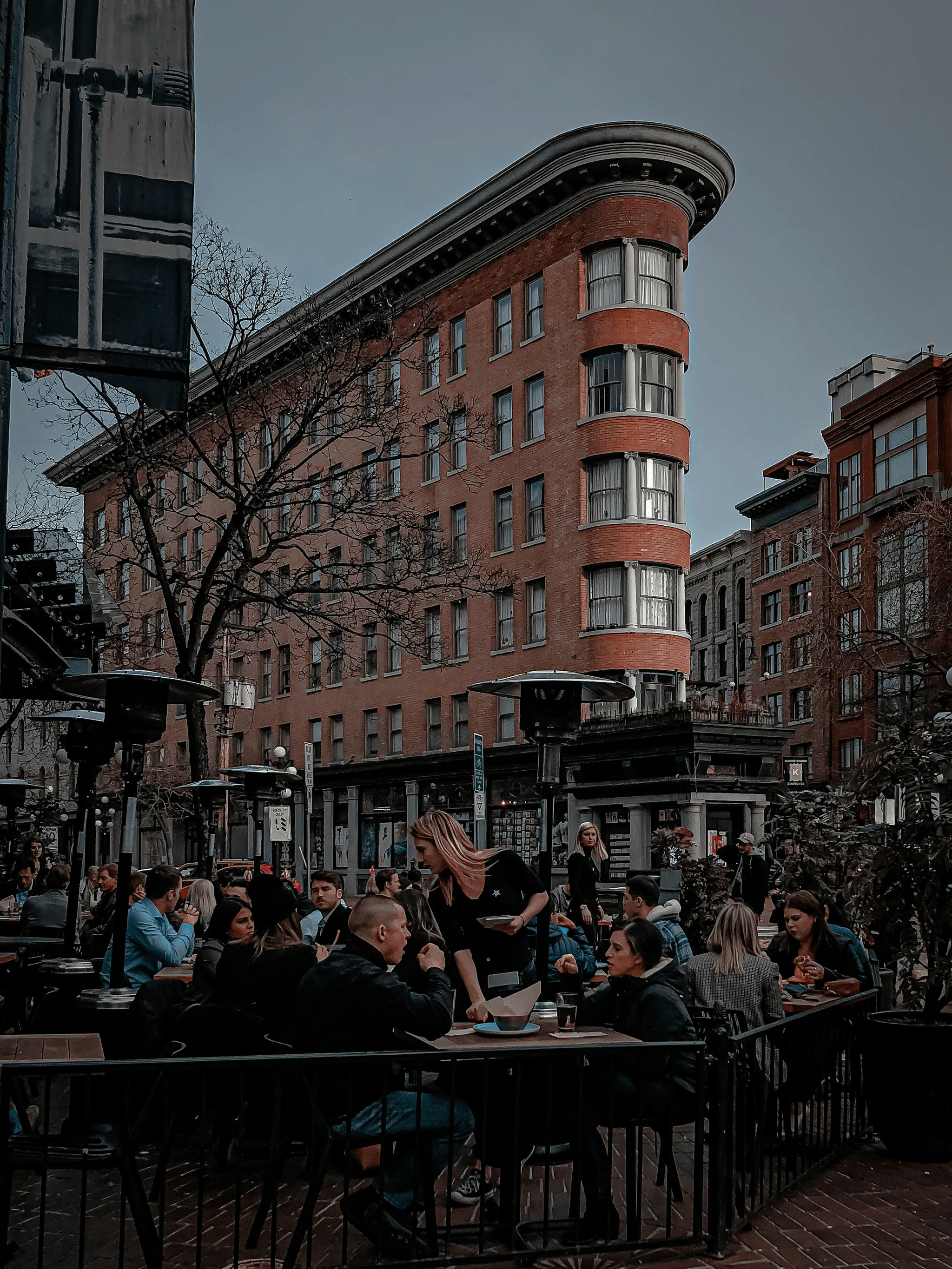 Charleston shopping and dining experiences at resort rentals