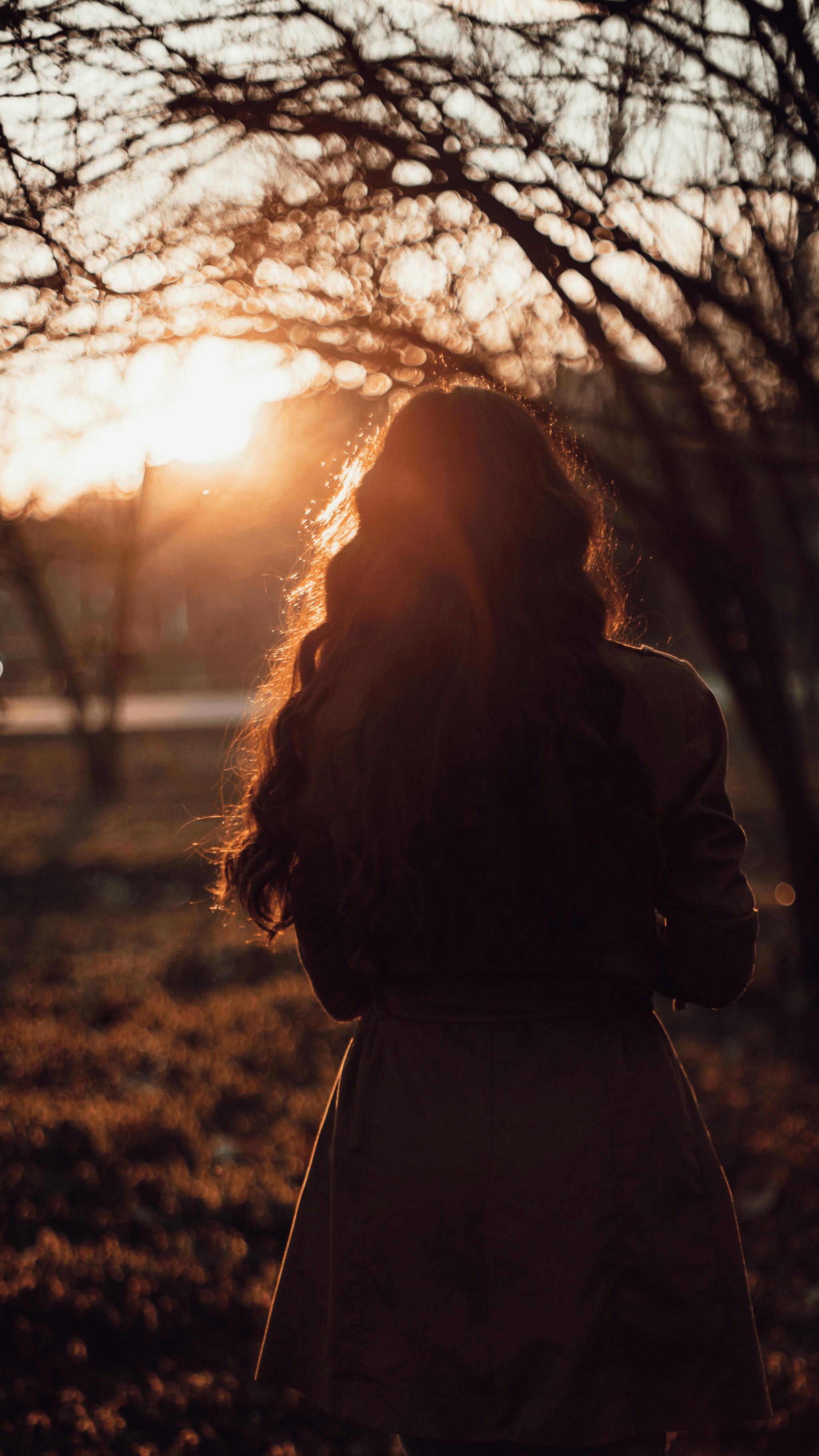 best hair color for summer skin tone featuring blonde balayage