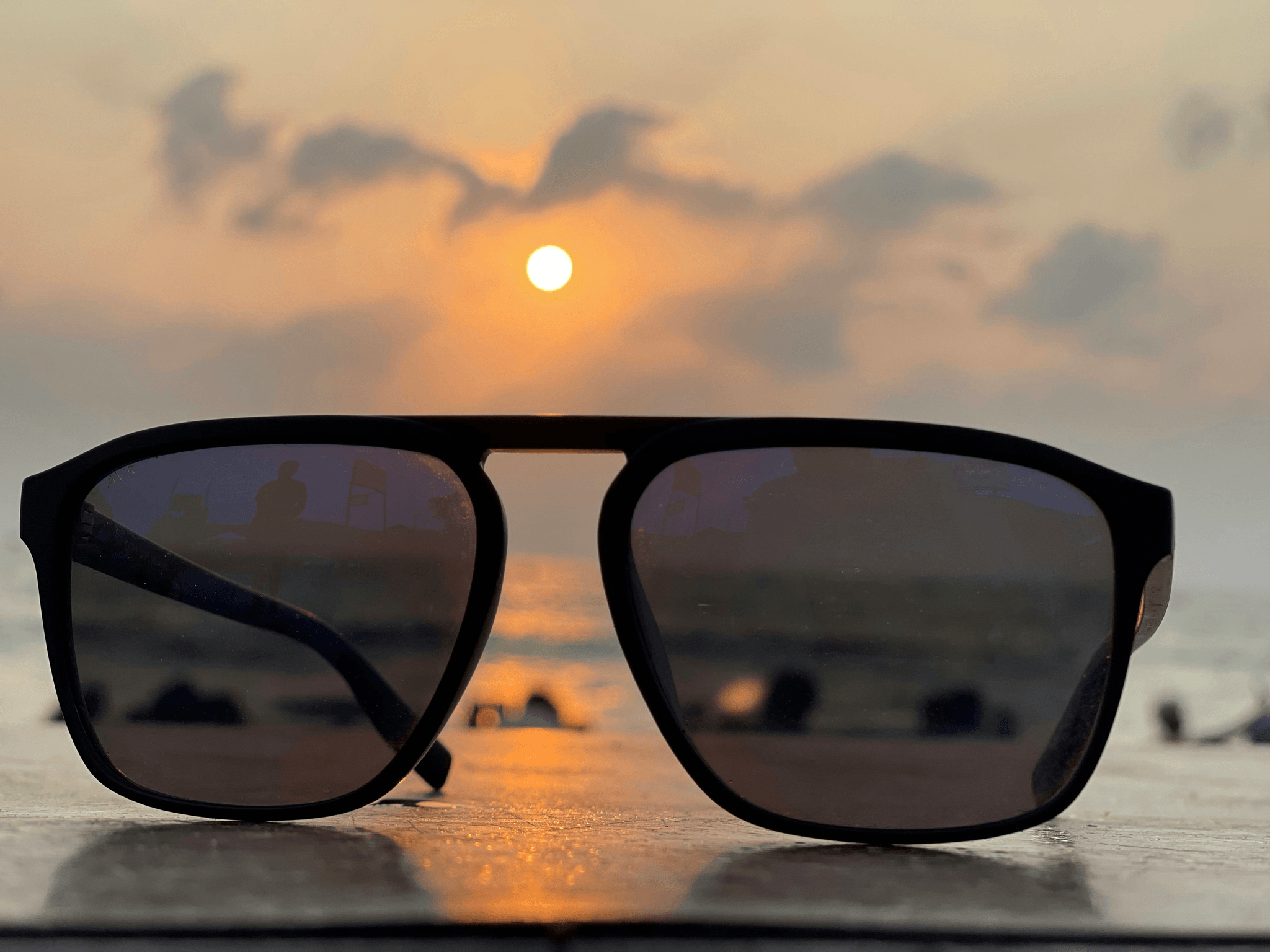 cr39 lens benefits highlighted with polarized sunglasses