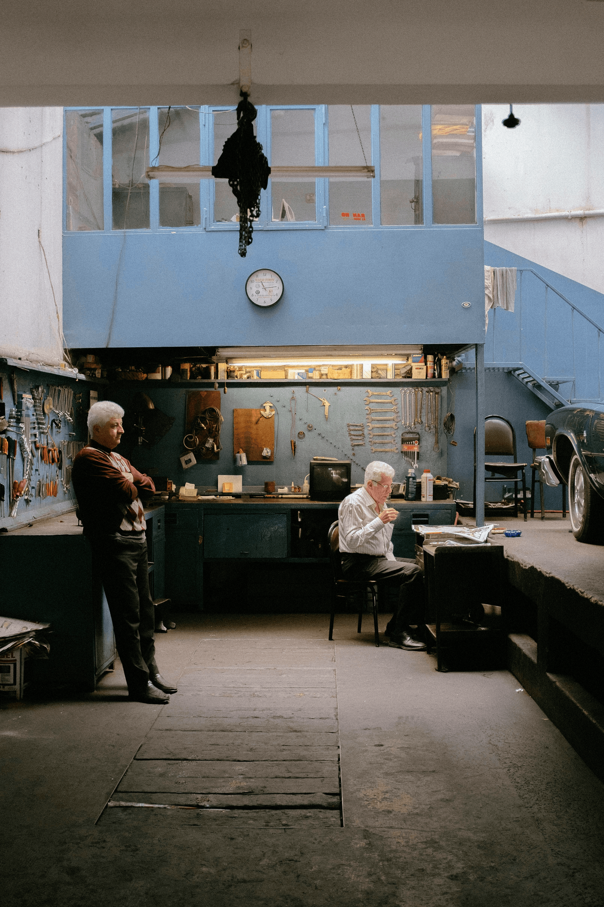 how to find manufacturers by evaluating credibility