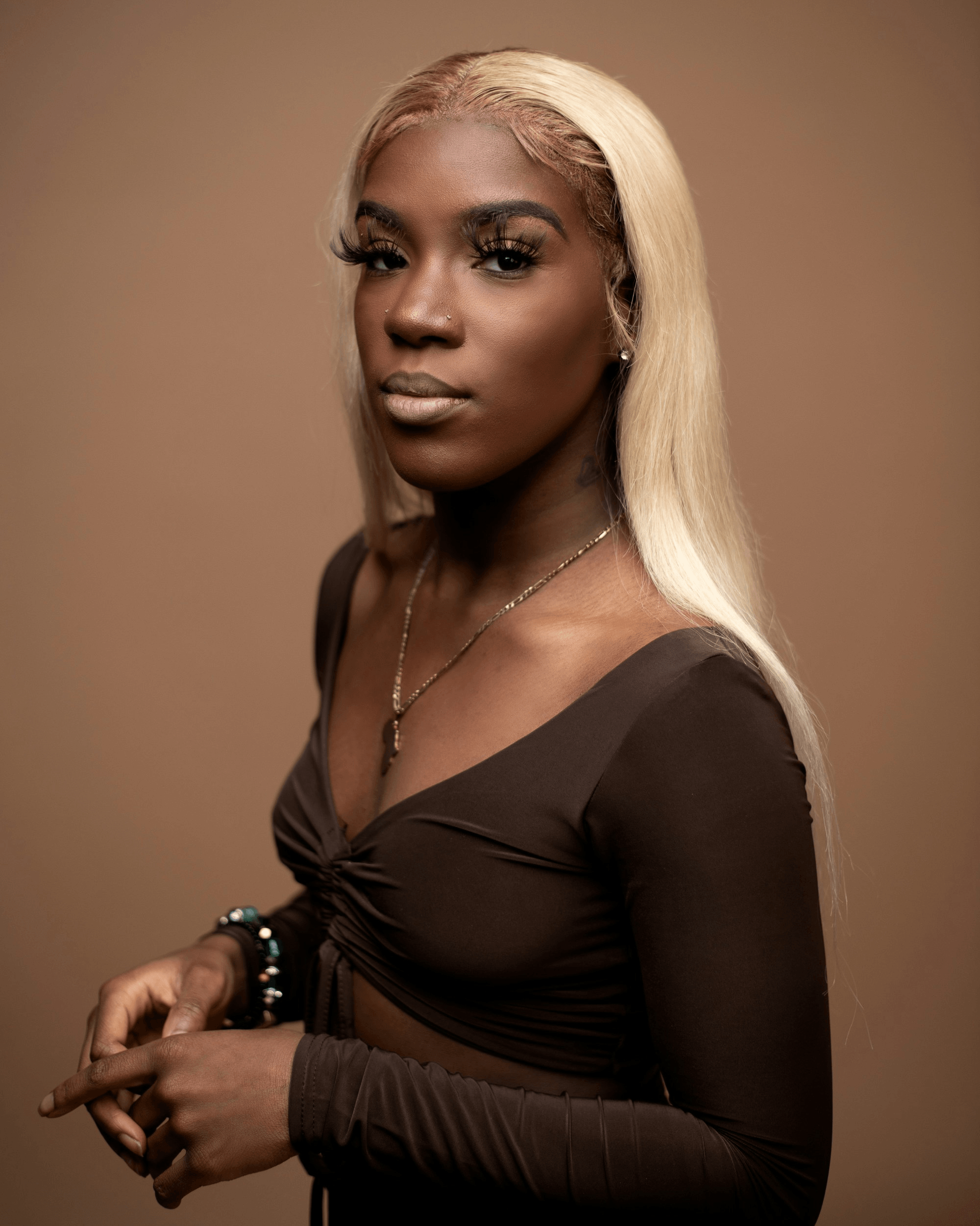 ice spice straight hair inspiration with stylish wig