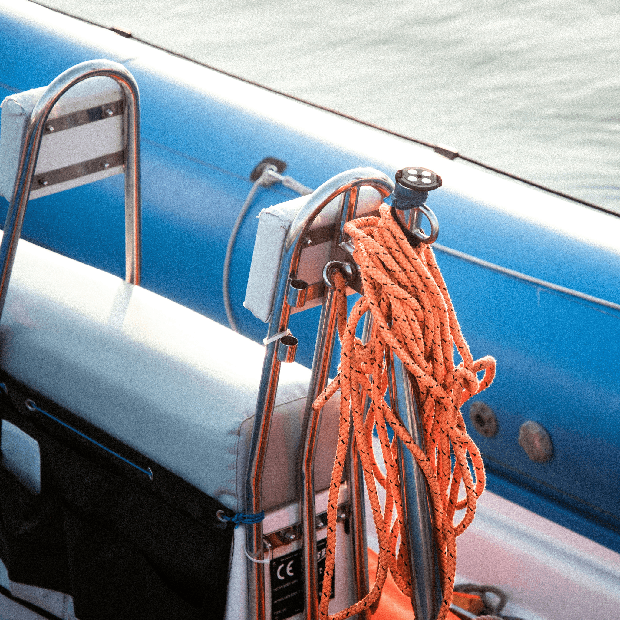 Essential accessories affecting cost of a pontoon boat
