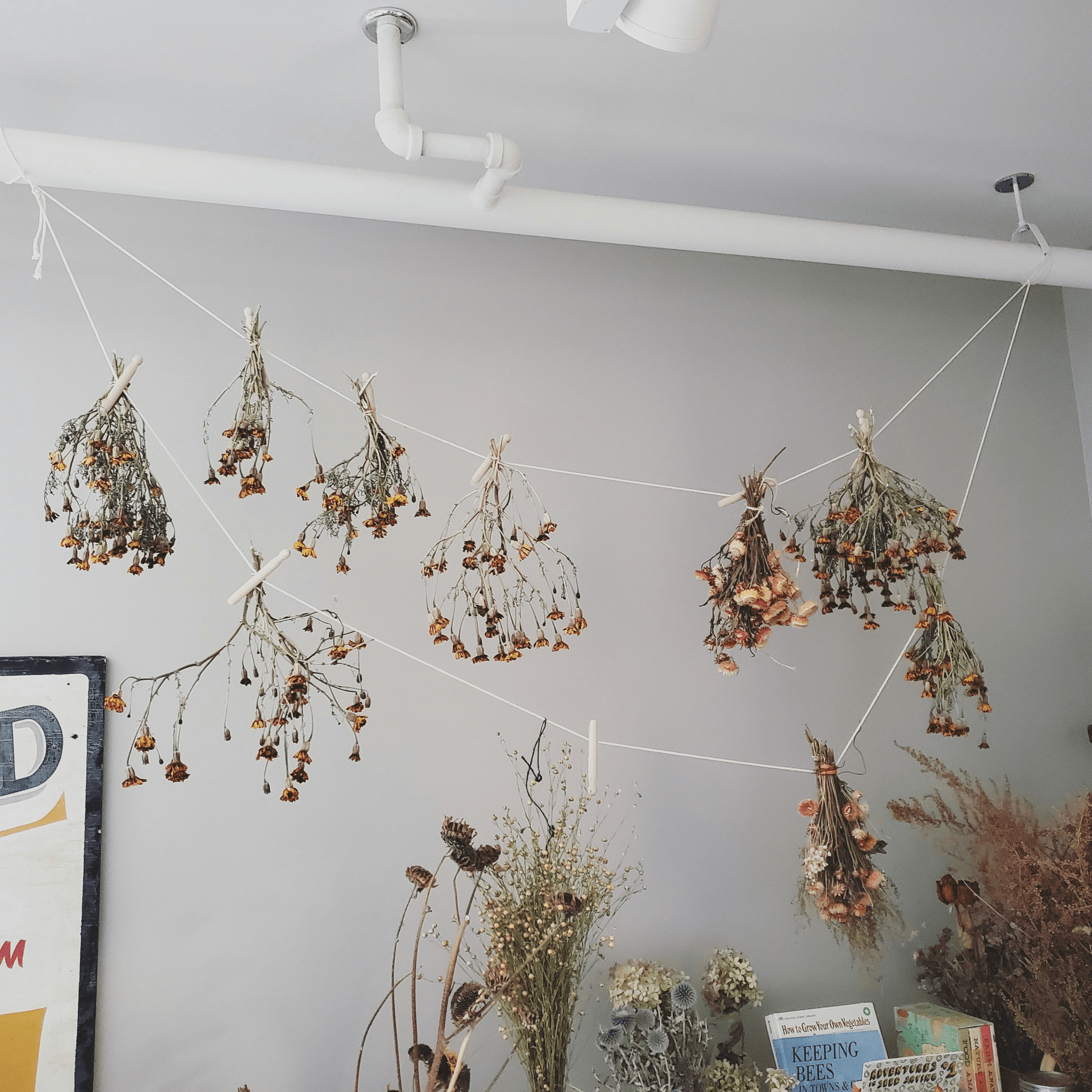 how to display dried flower bouquet