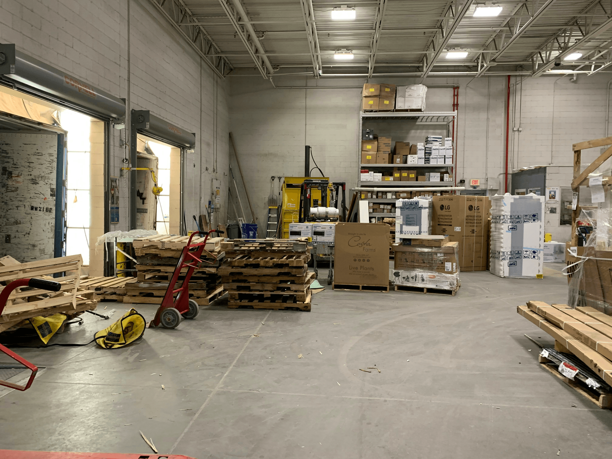 Efficient design and durable materials in prefabricated warehouse