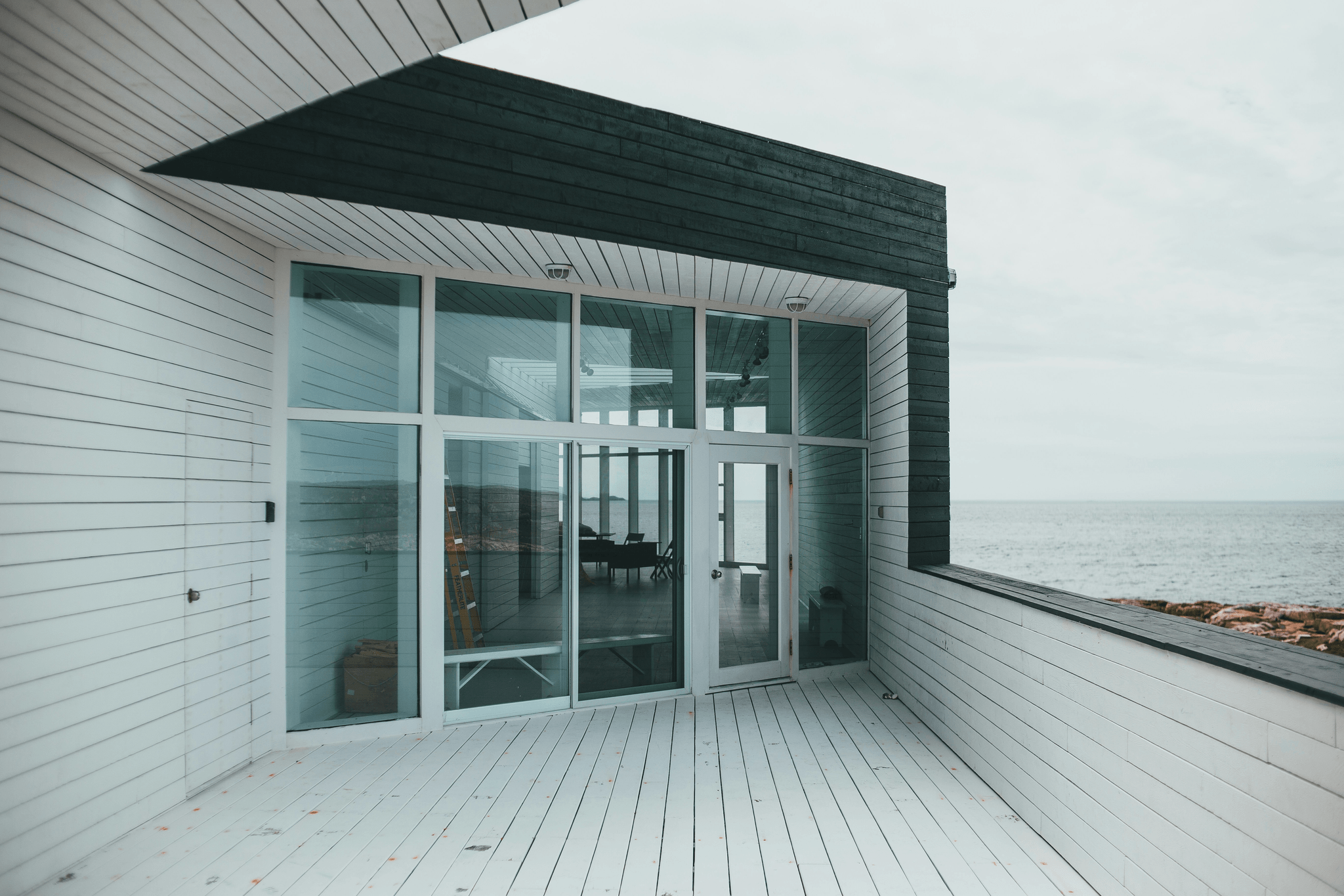 Modern beach house modular homes with stunning ocean views