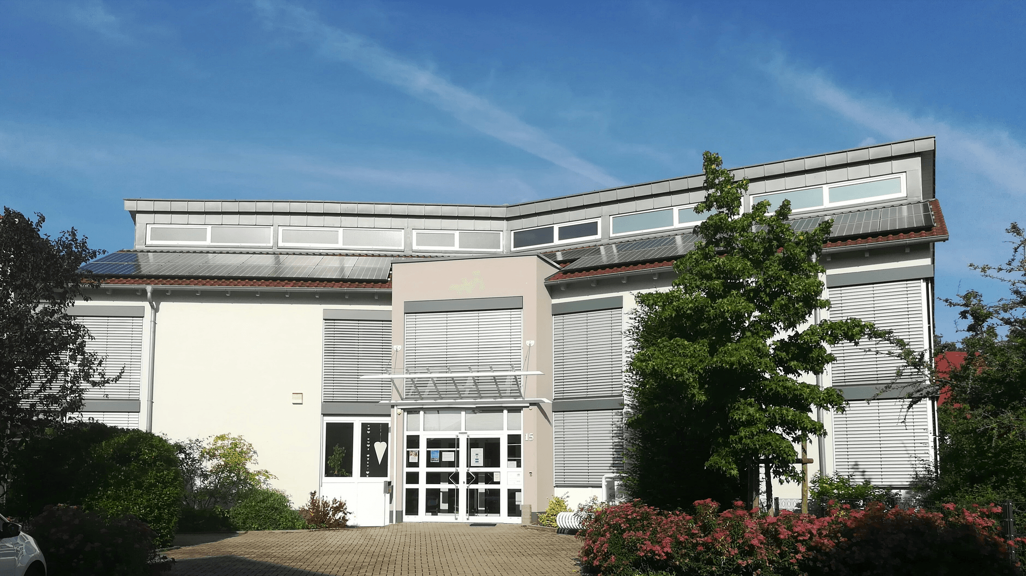 temporary classrooms designed by PreFab Inc.