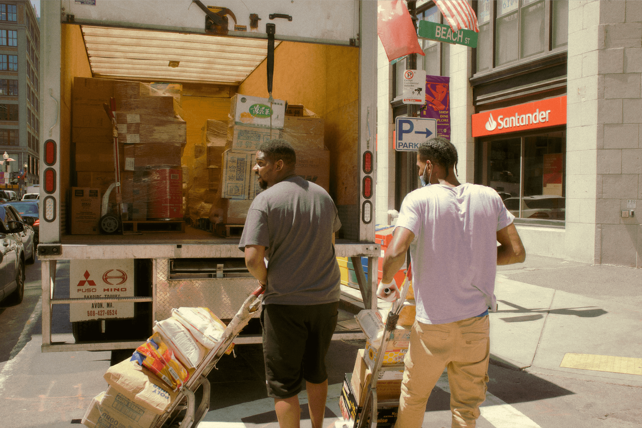 FOB destination meaning illustration of delivery truck transporting goods