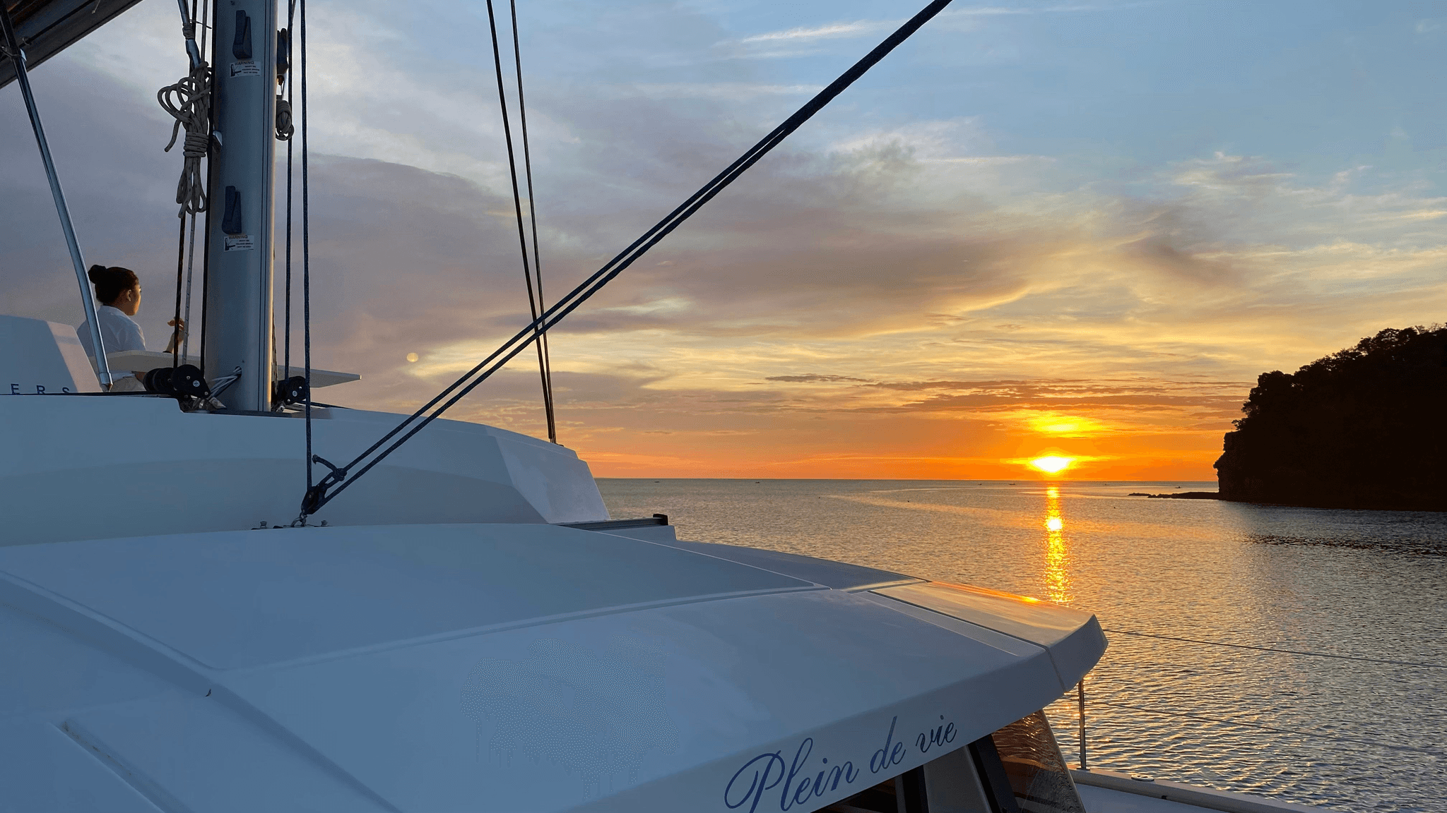 Are catamarans safe? Comparing stability between vessels.