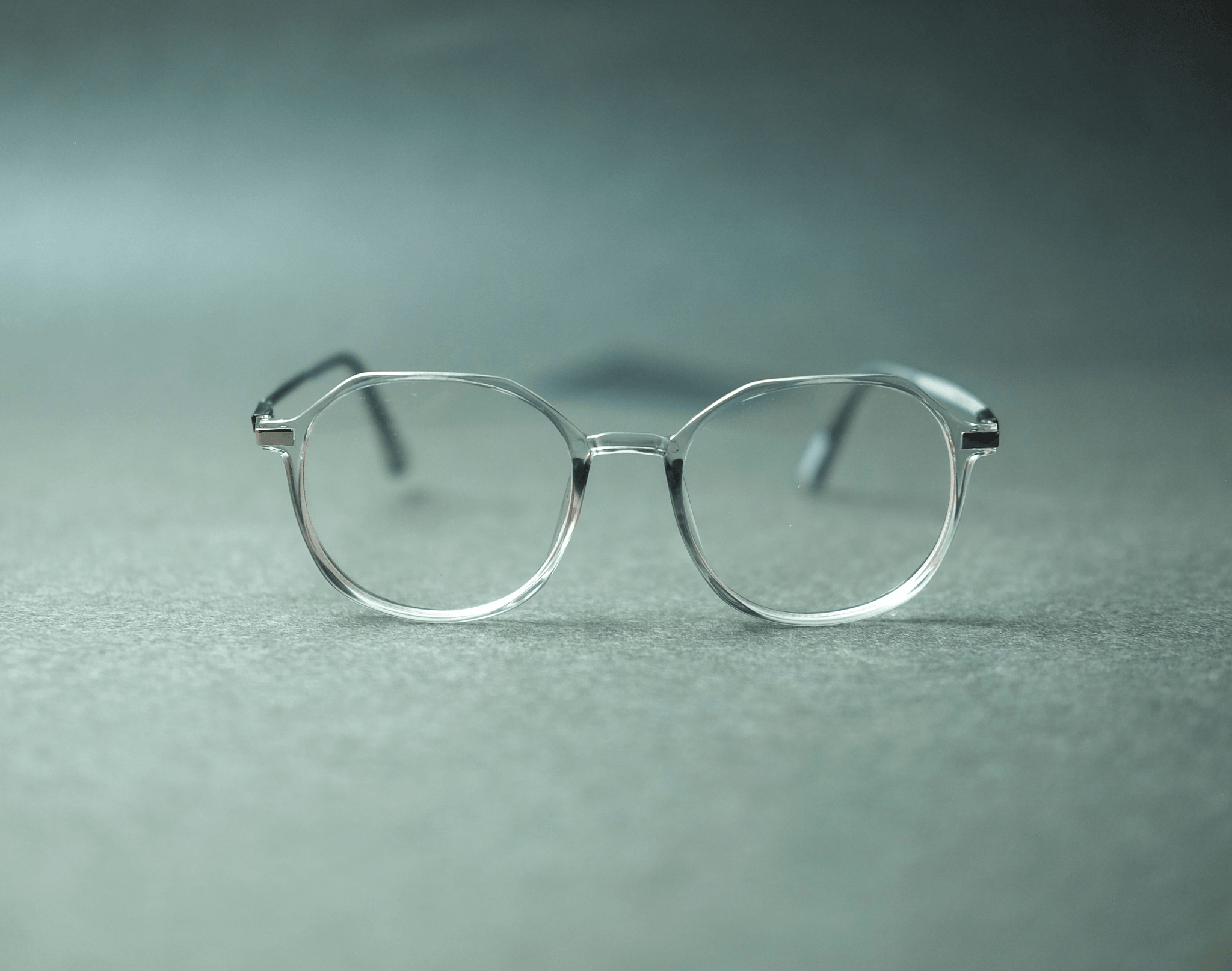 Comparing comfort and style: acetate vs plastic eyeglasses.